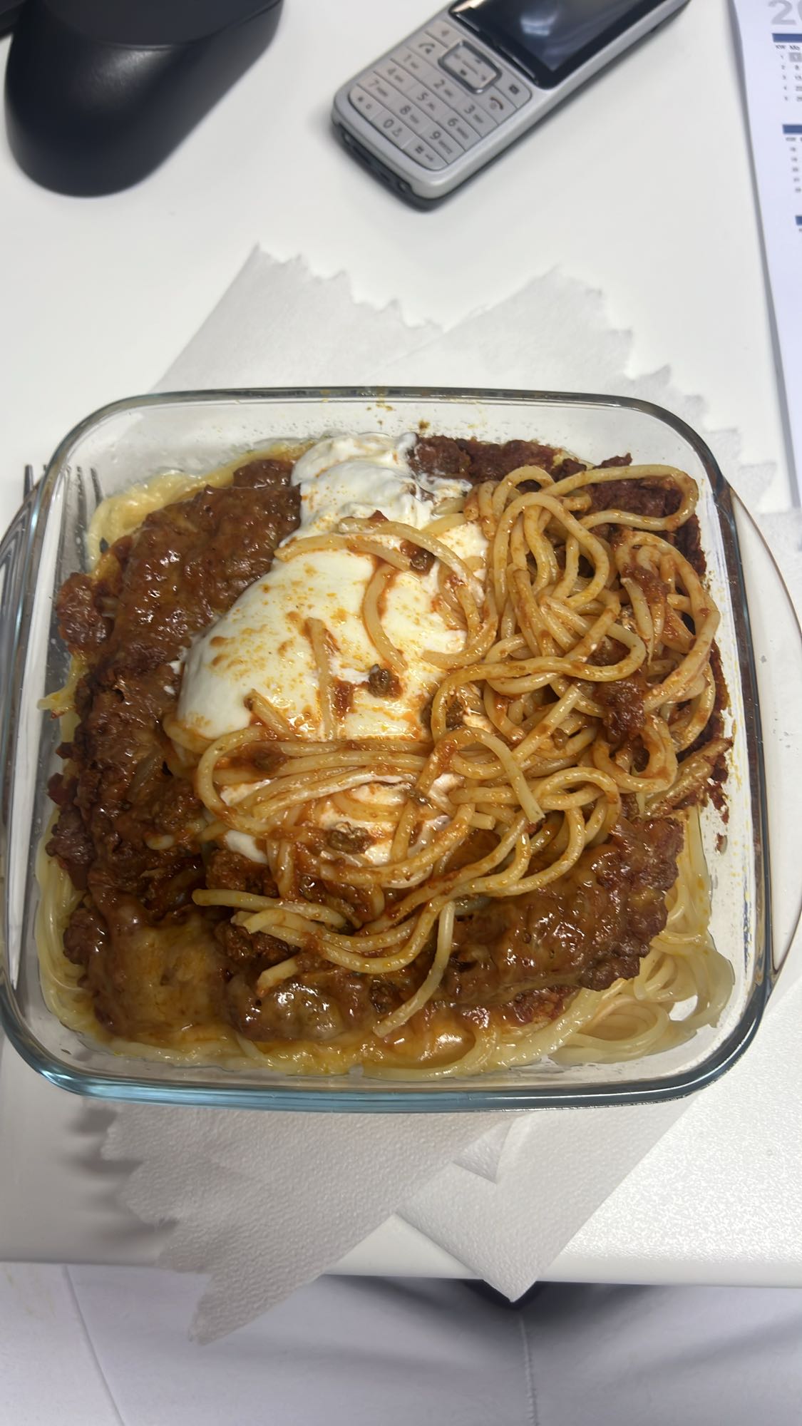 Spaghetti Bolognese mit Ei