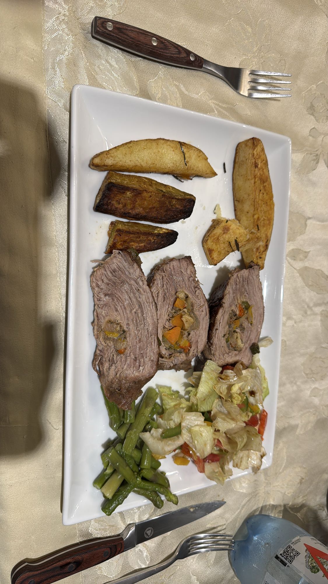 Carne rellena con vegetales