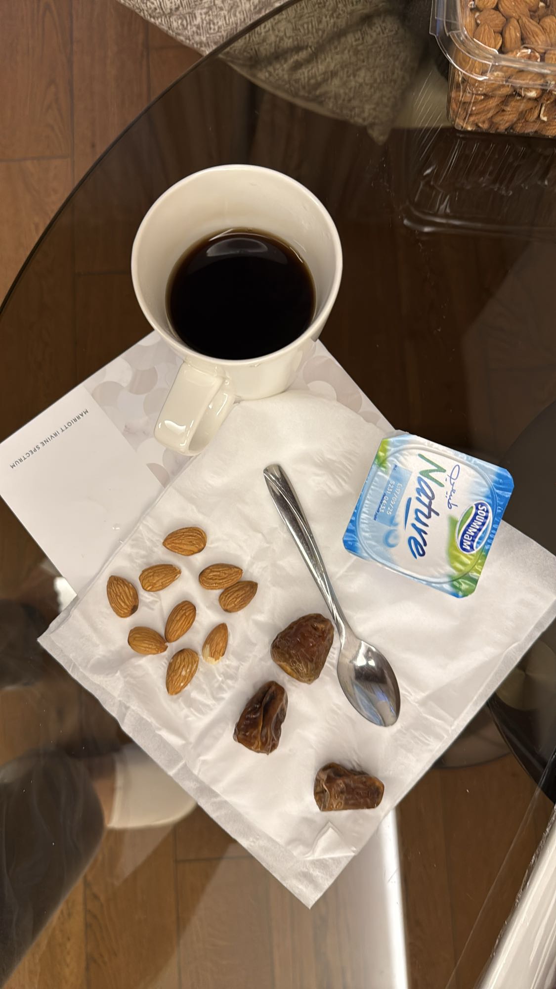 Yogurt, Dates & Almonds