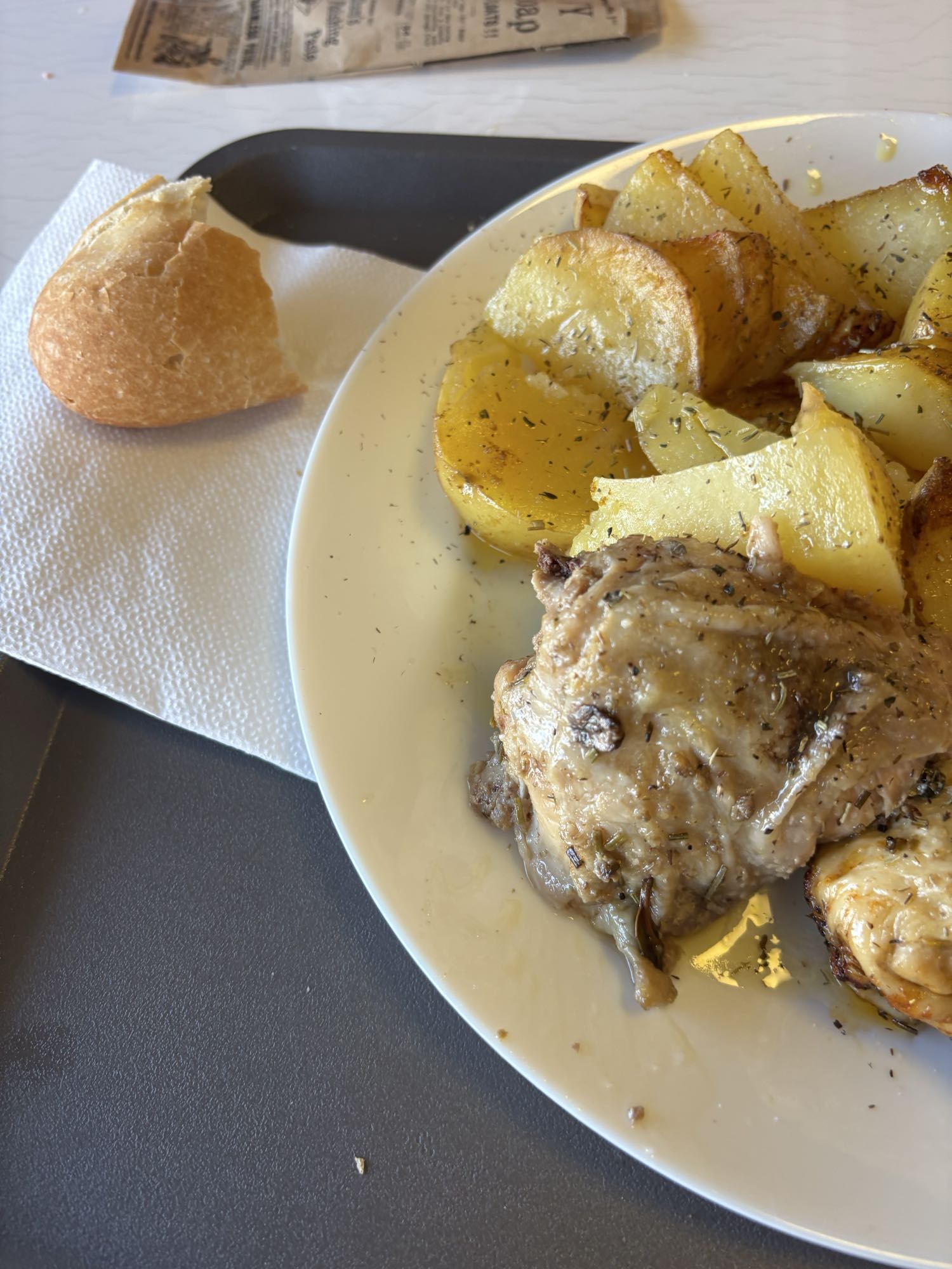 Poulet rôti et pommes de terre