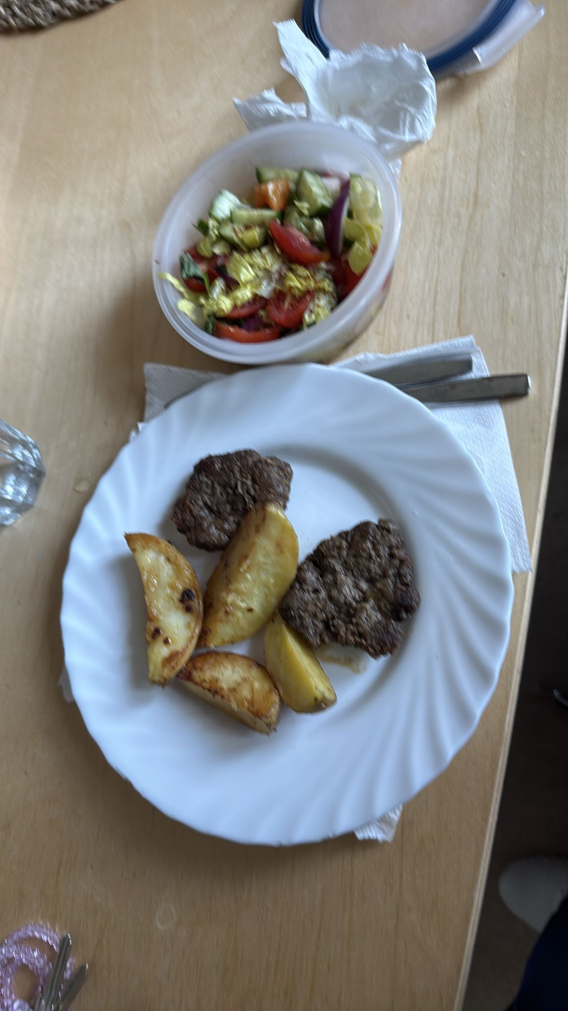 Köttfärsbiffar med potatis