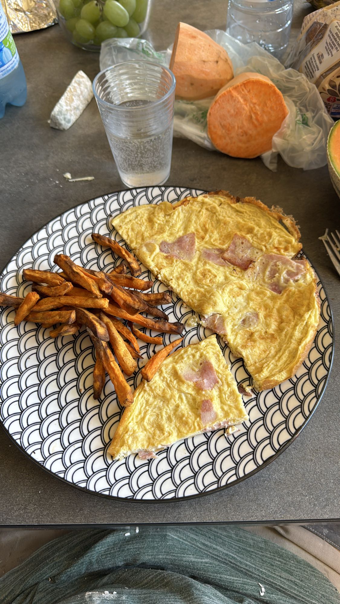 Omelette et frites patate douce