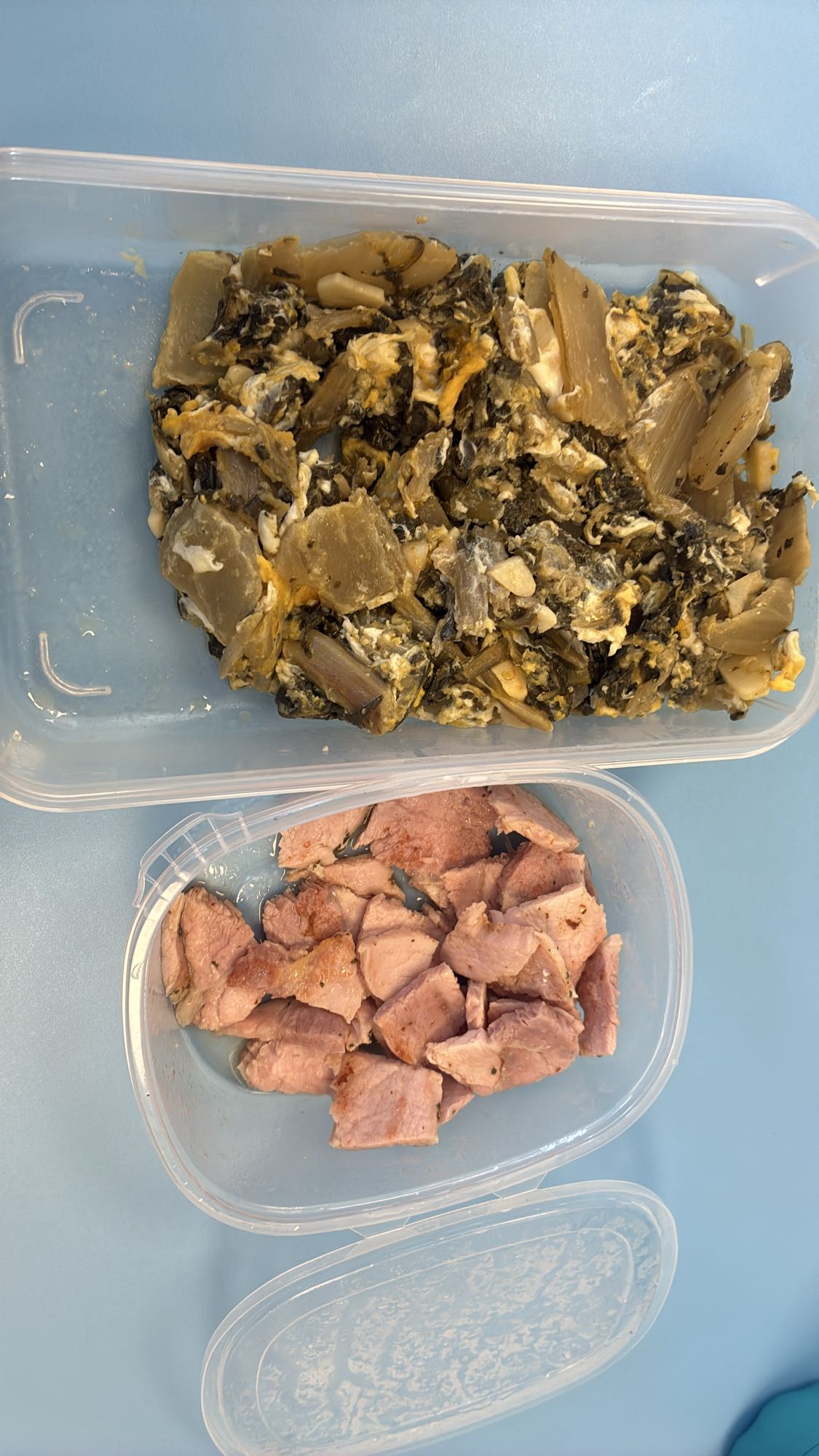 Verduras con huevo y jamón