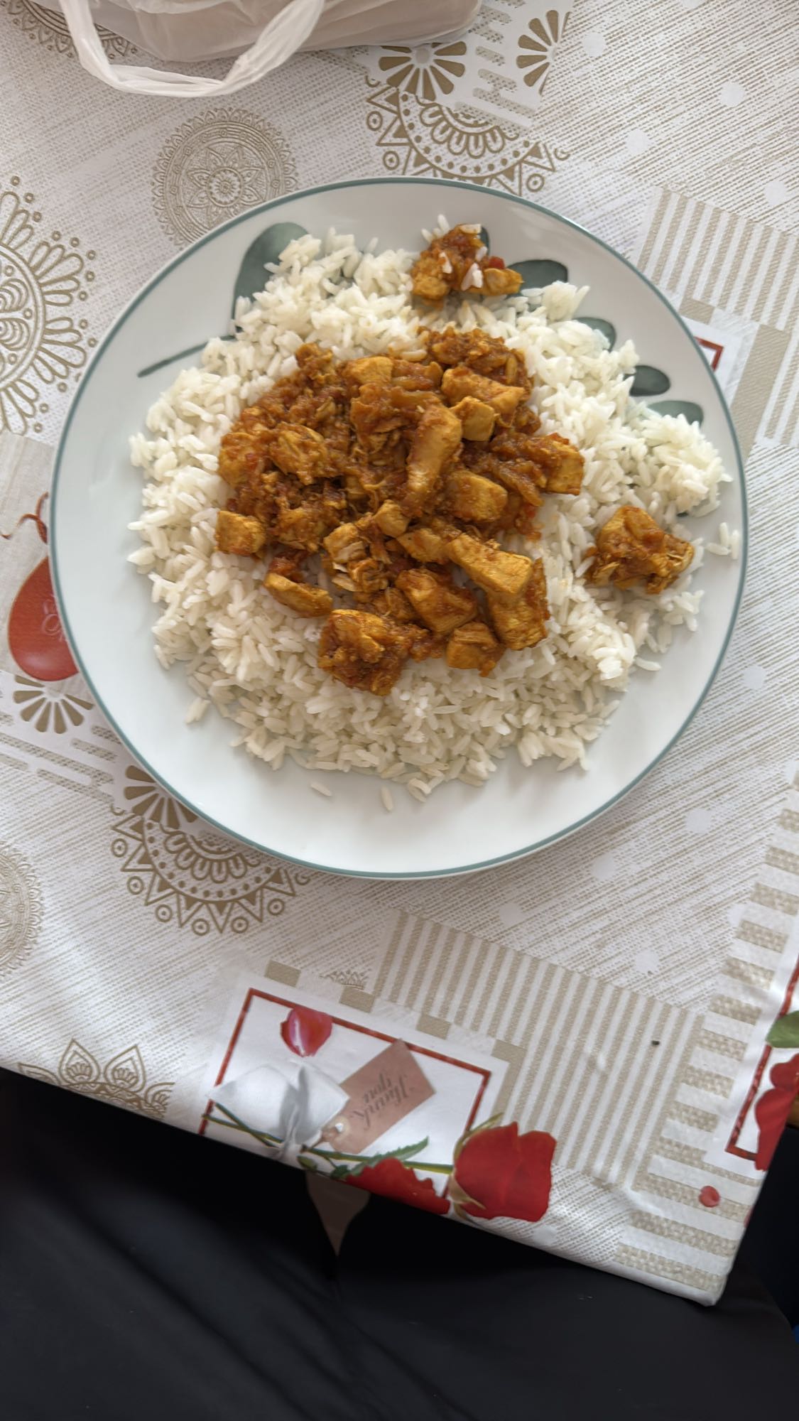 Pollo al curry con arroz