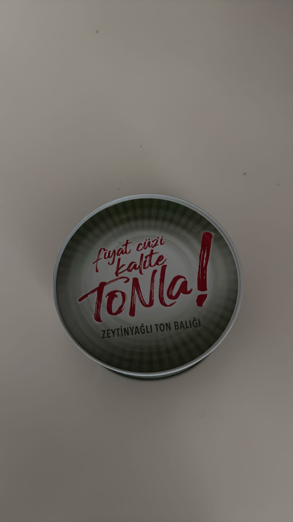 Тунец в оливковом масле с половиной отварной картошки