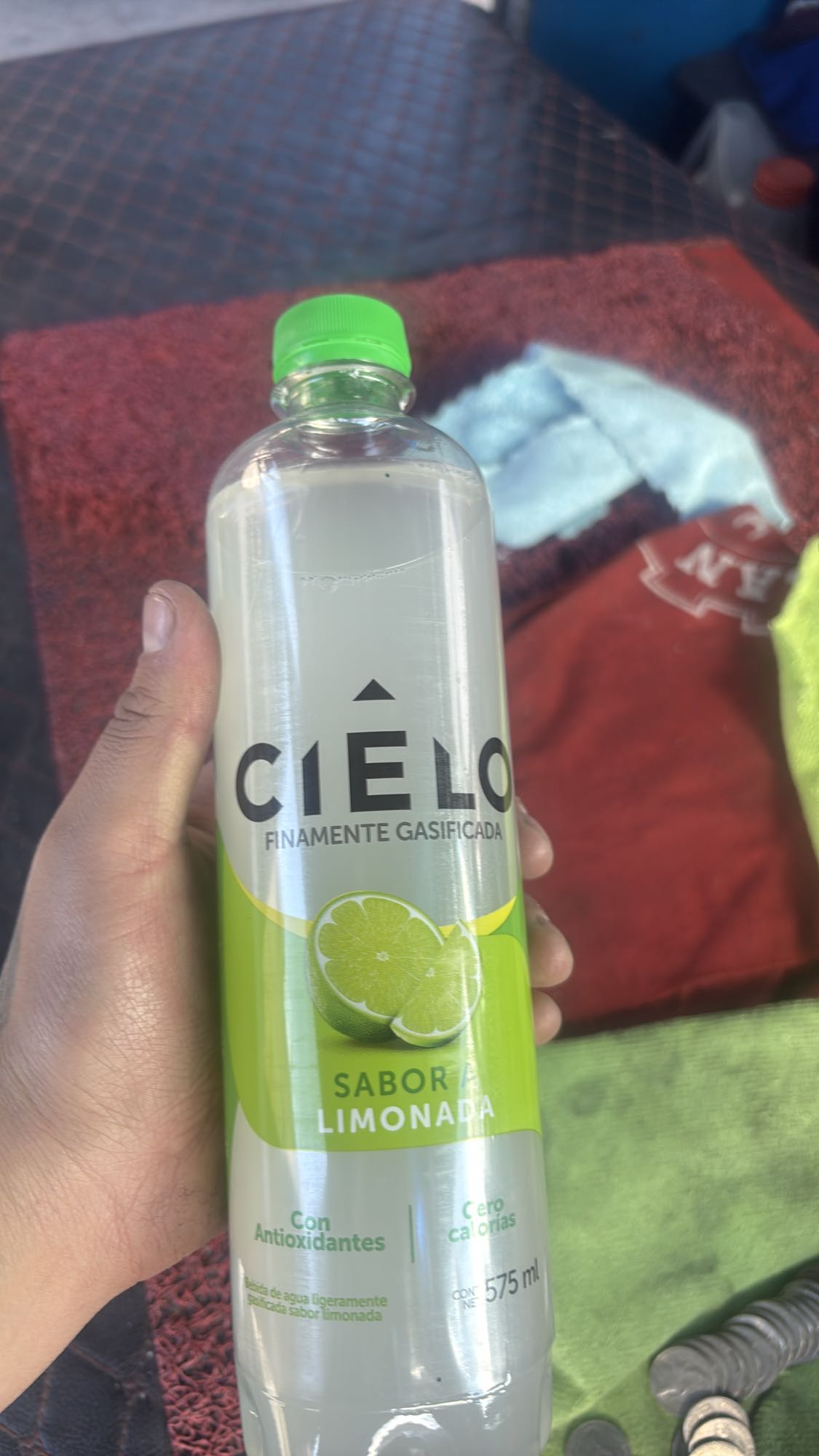 Agua sabor limón