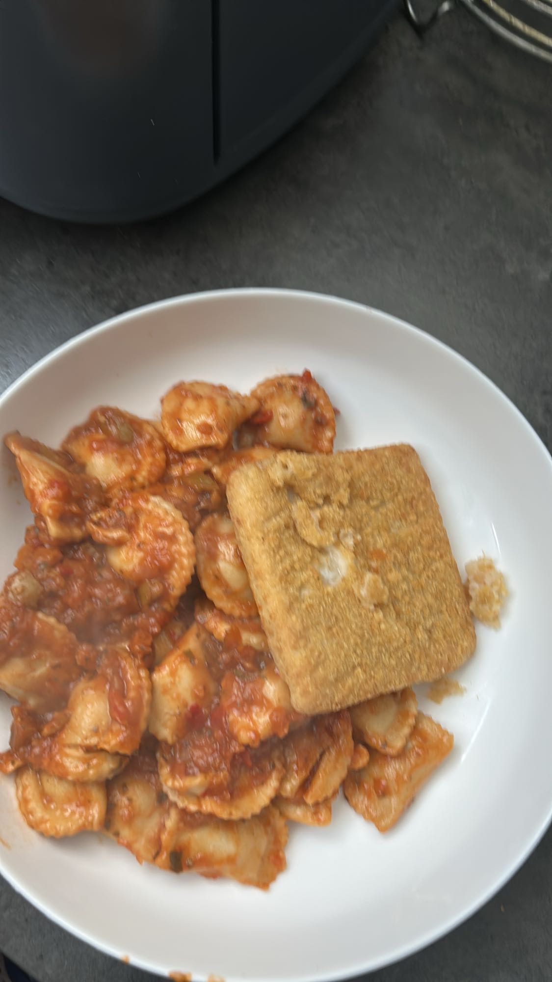 Raviolis et poisson pané