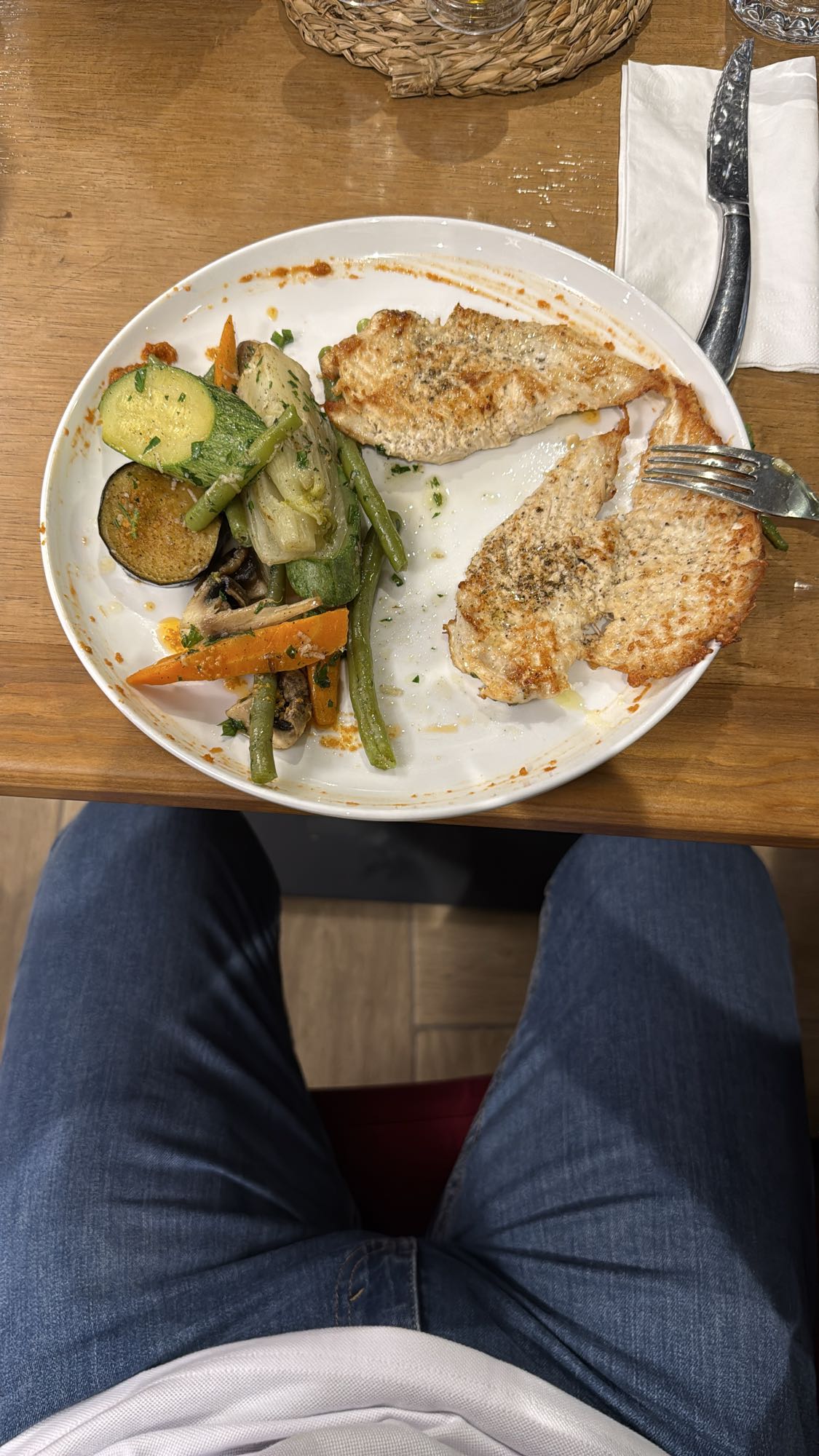 Grilled chicken with veggies