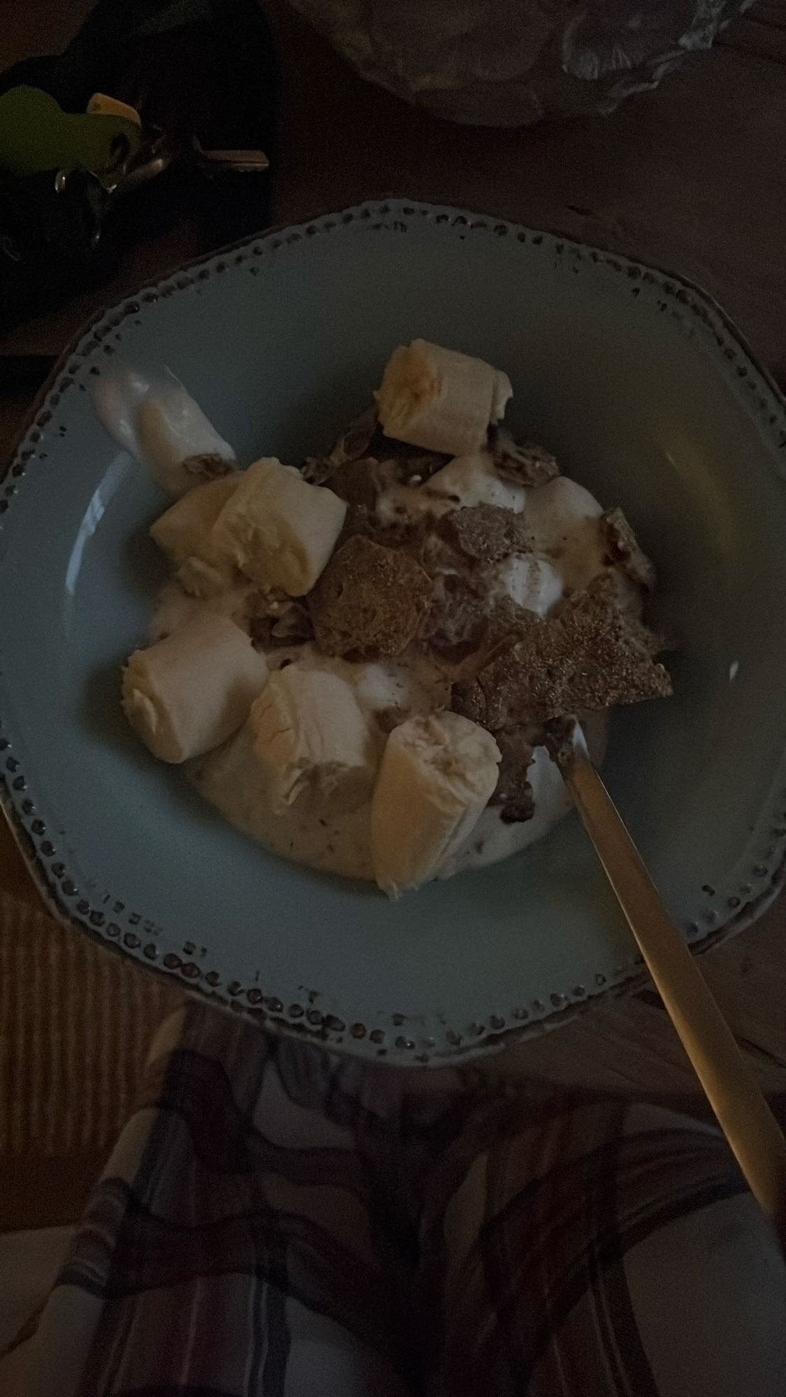 Yoghurt med banan & flingor