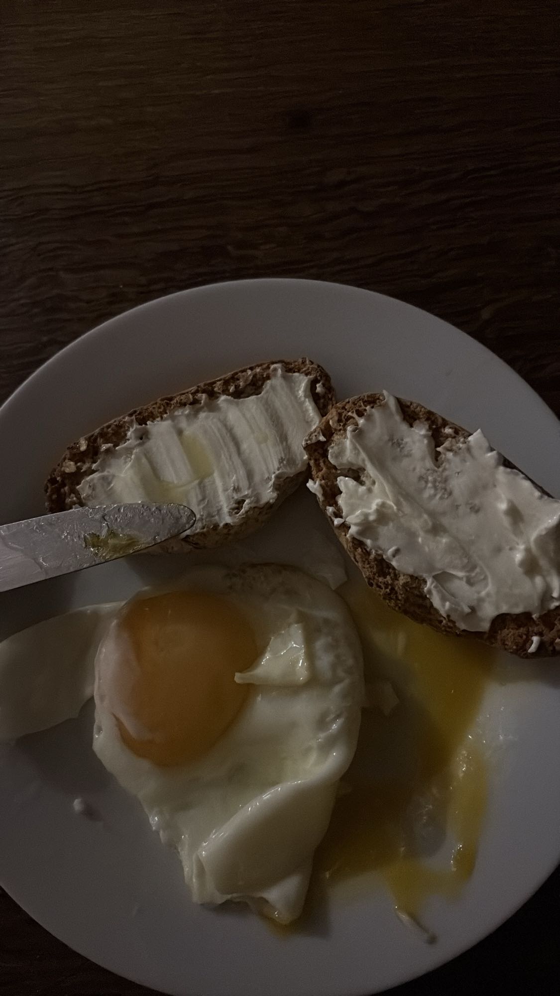 Pain et œuf au beurre