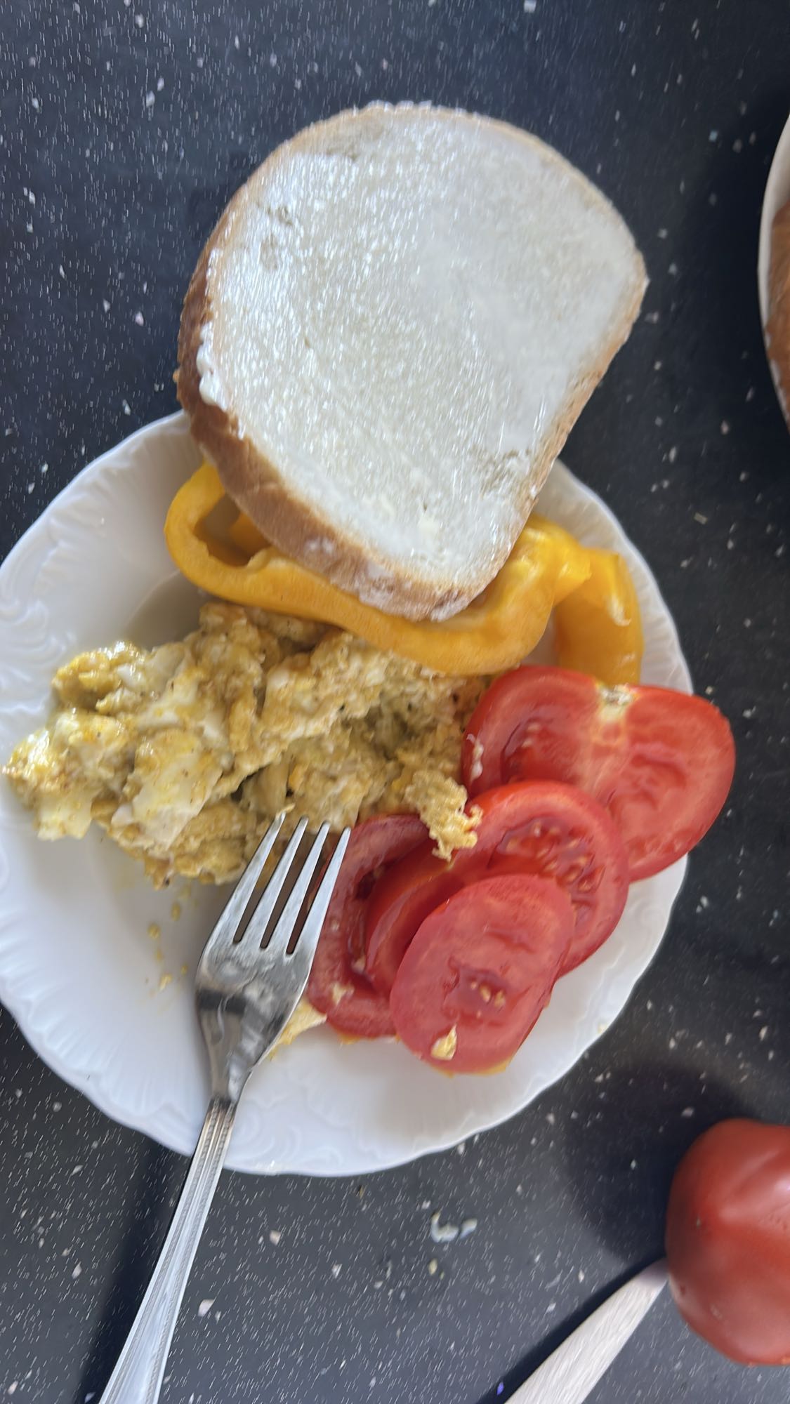 Jajecznica z warzywami