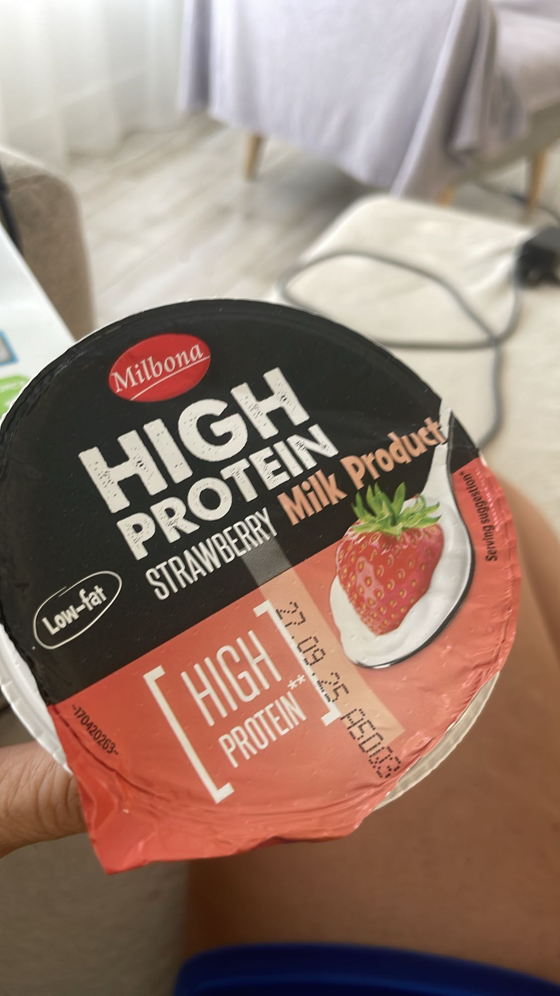 Iaurt proteic căpșuni