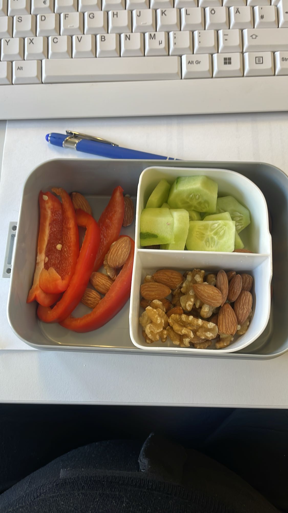 Gemüse-Nuss Snackbox