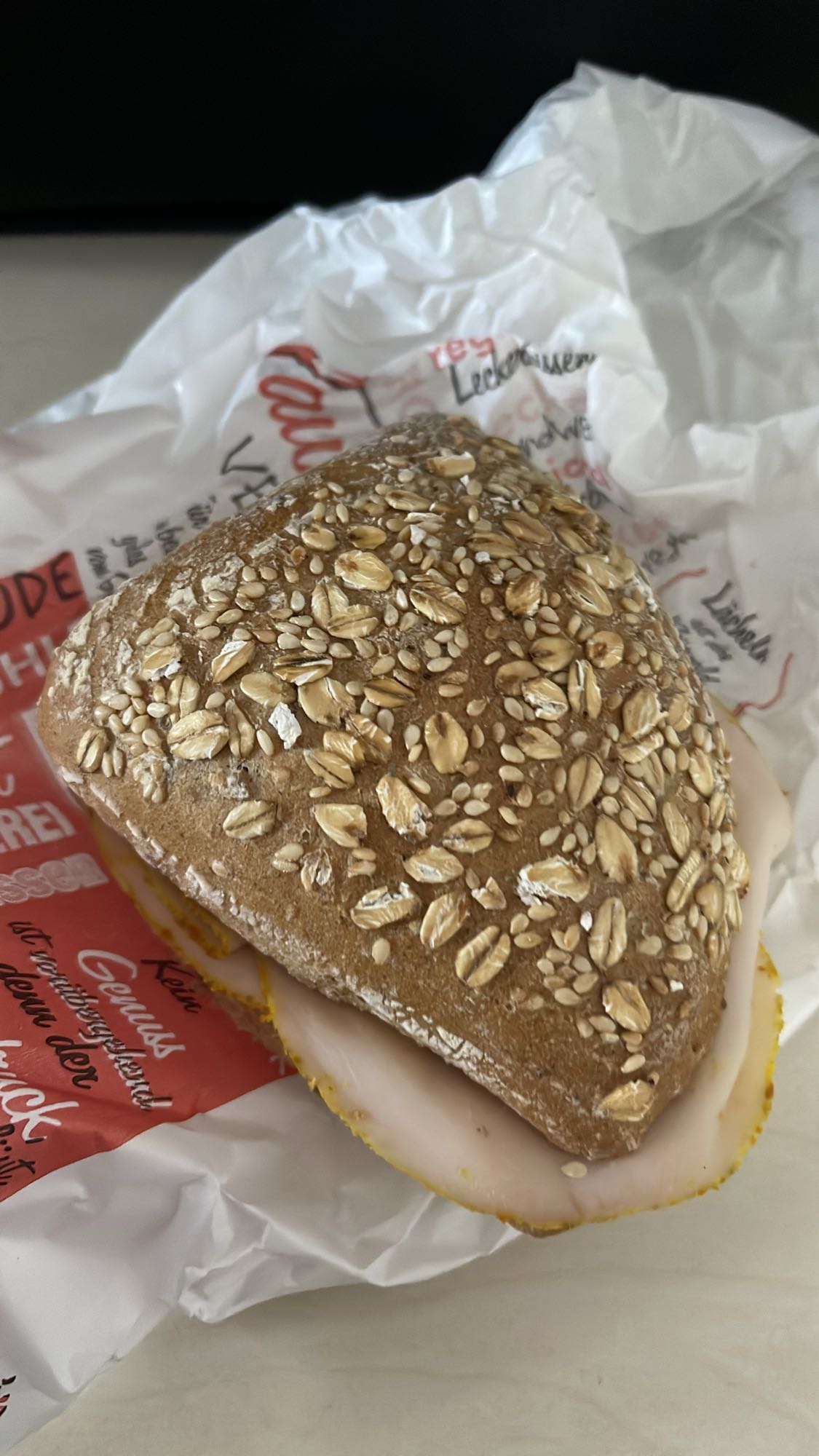 Mehrkornbrötchen mit Putenbrust