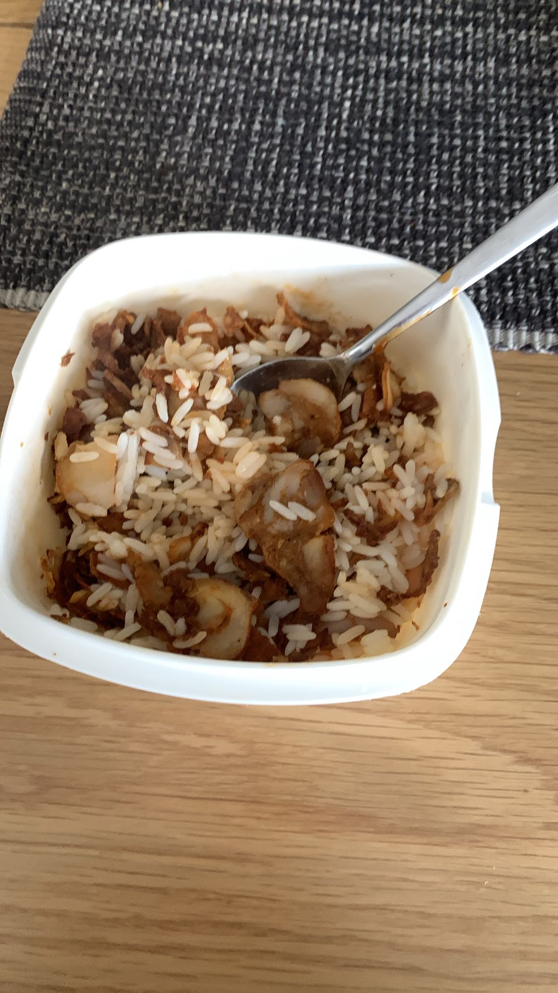 Ris med kyckling och svamp