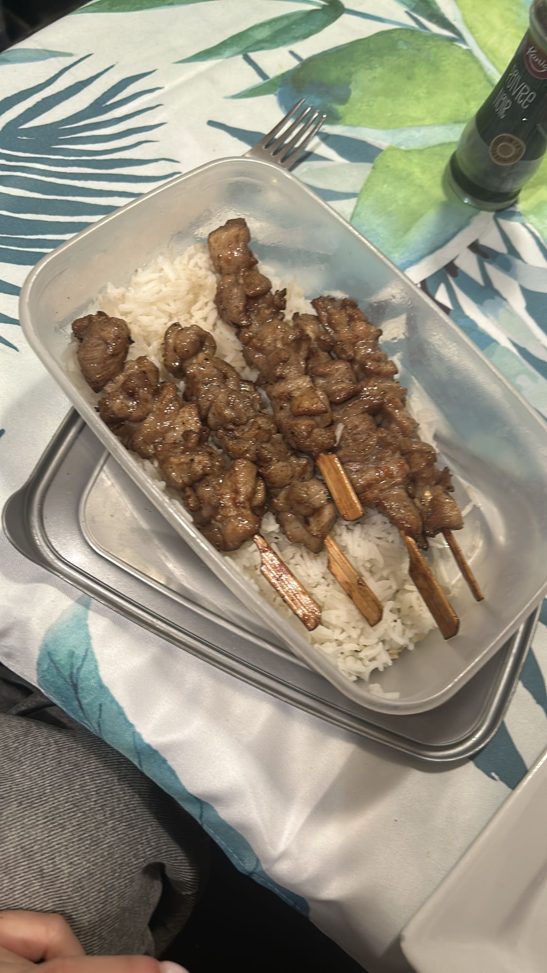 Chicken skewers with rice