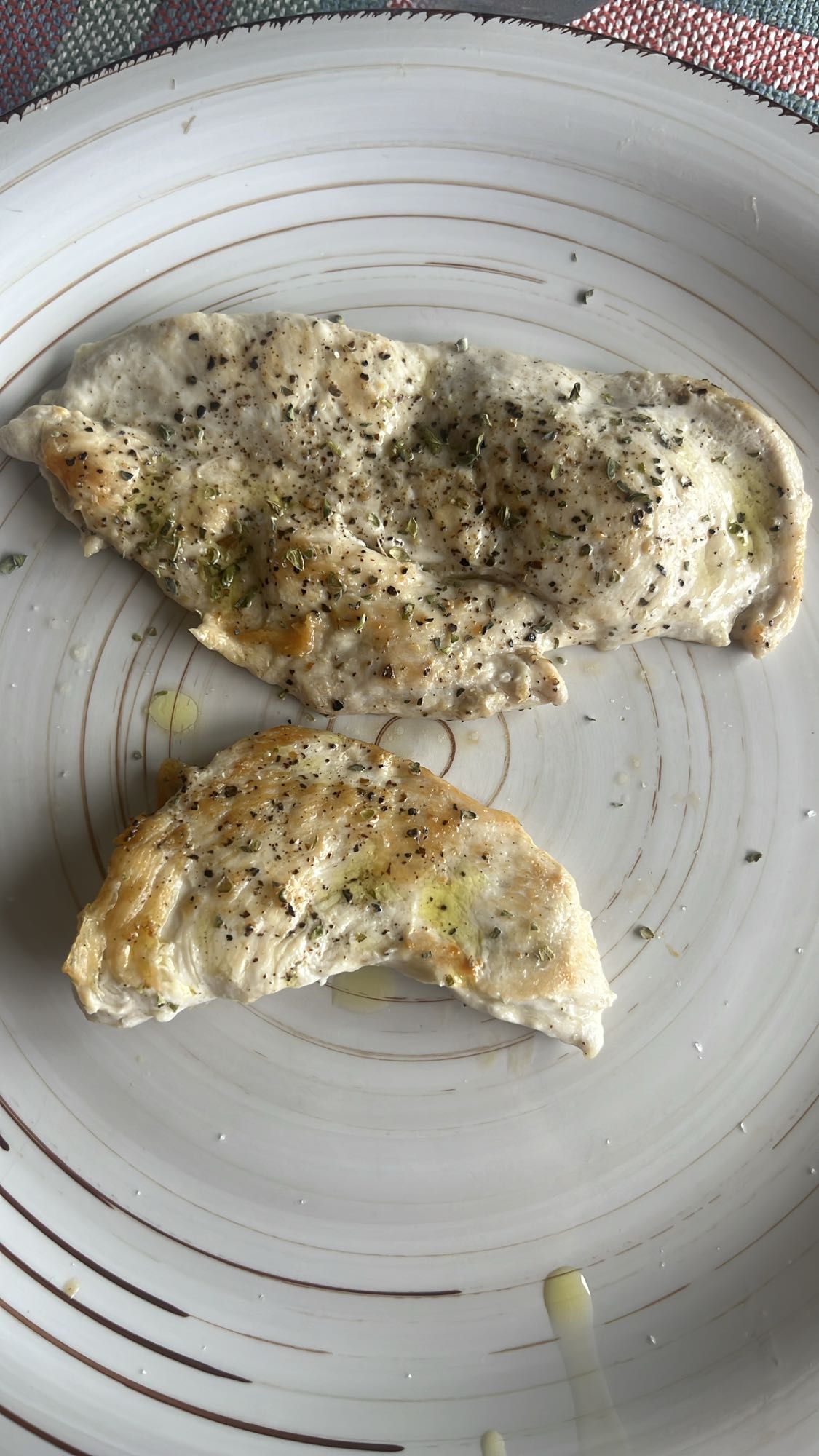 125 gramos de pechuga de pollo a la plancha