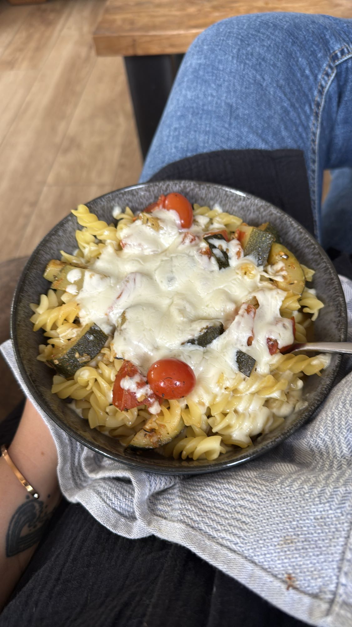 Pasta mit Gemüse und Light Käse