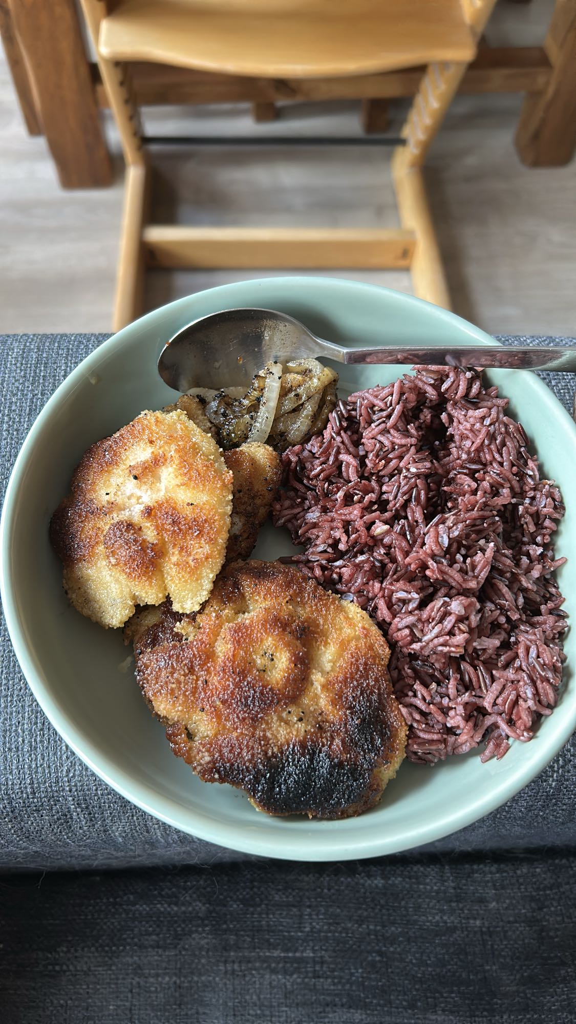 Panert kjøtt og ris