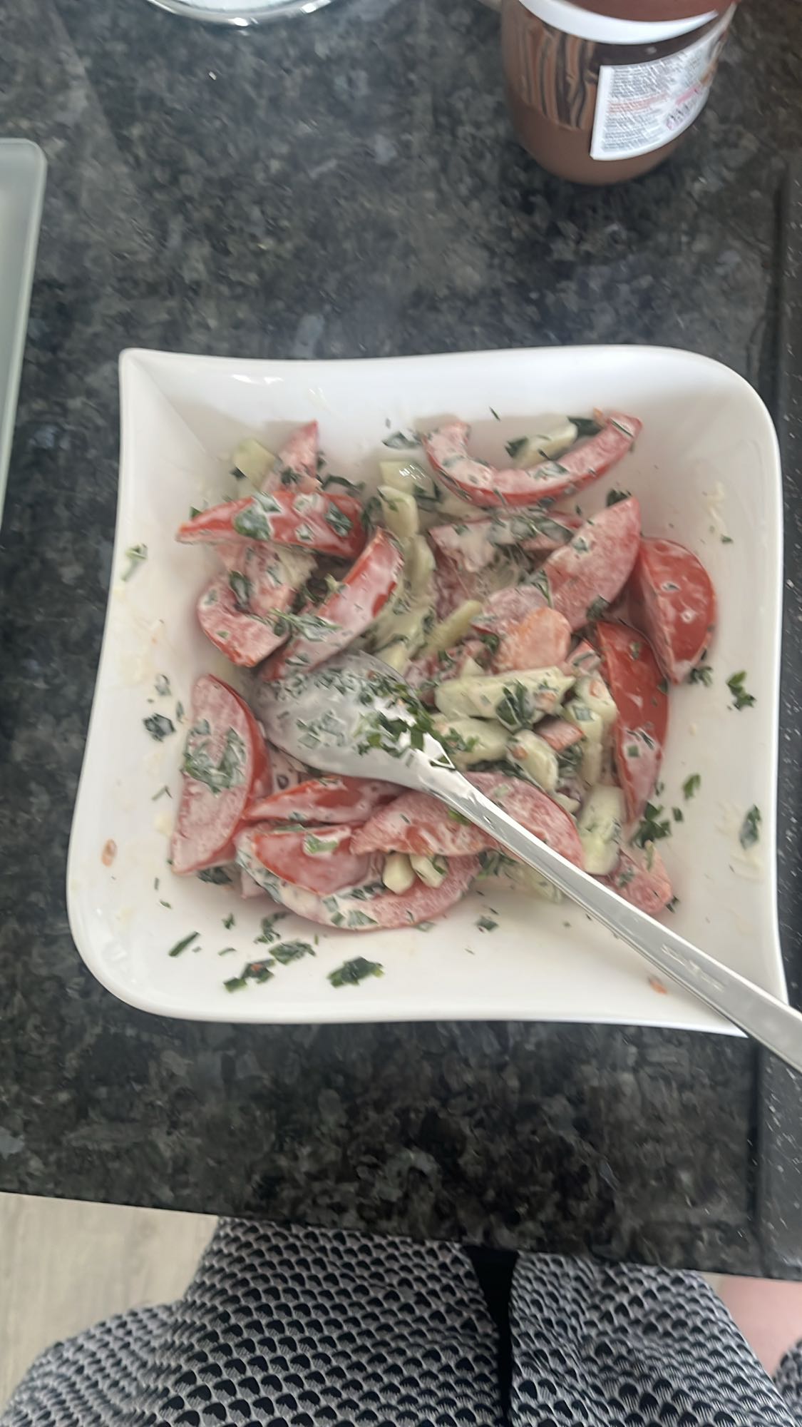 Komkommer tomaat salade