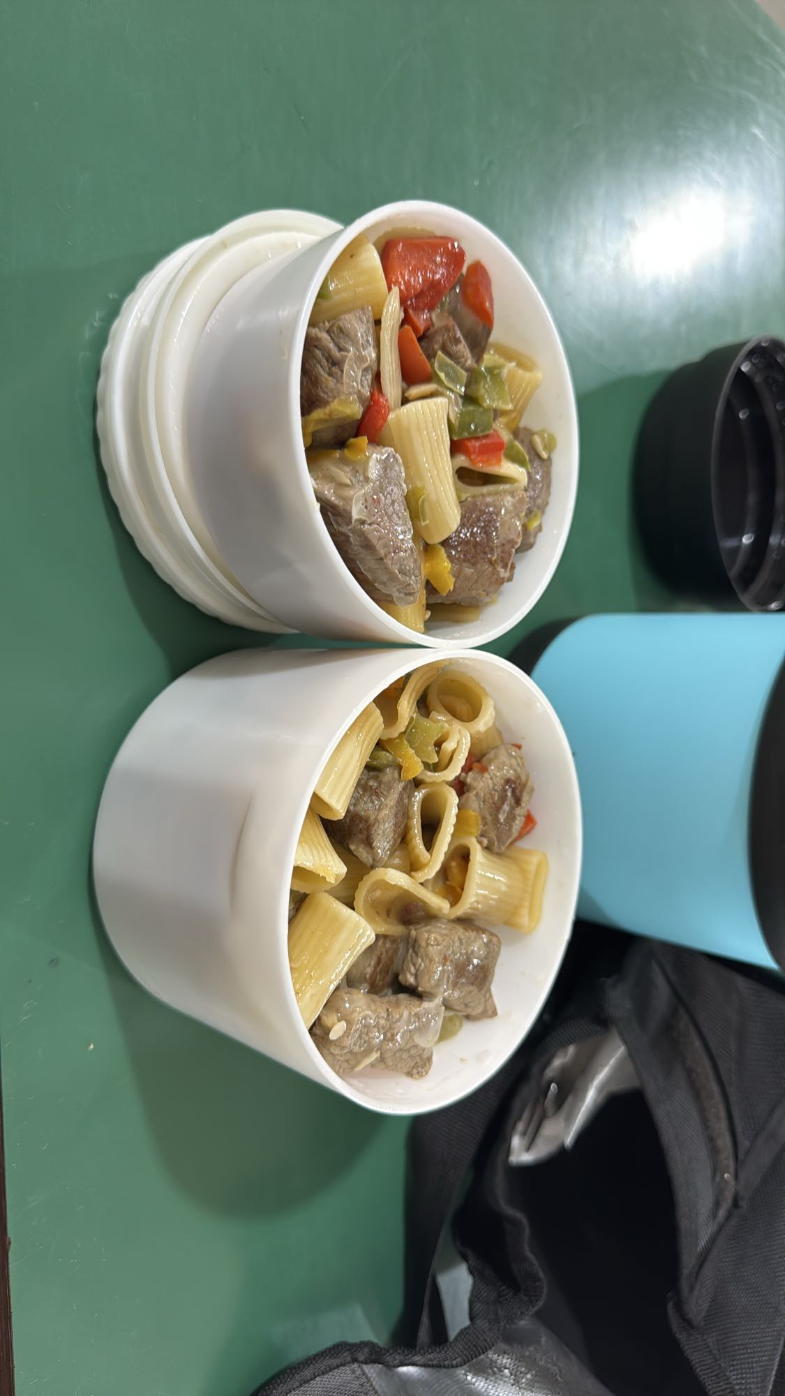 pasta con carne y verduras