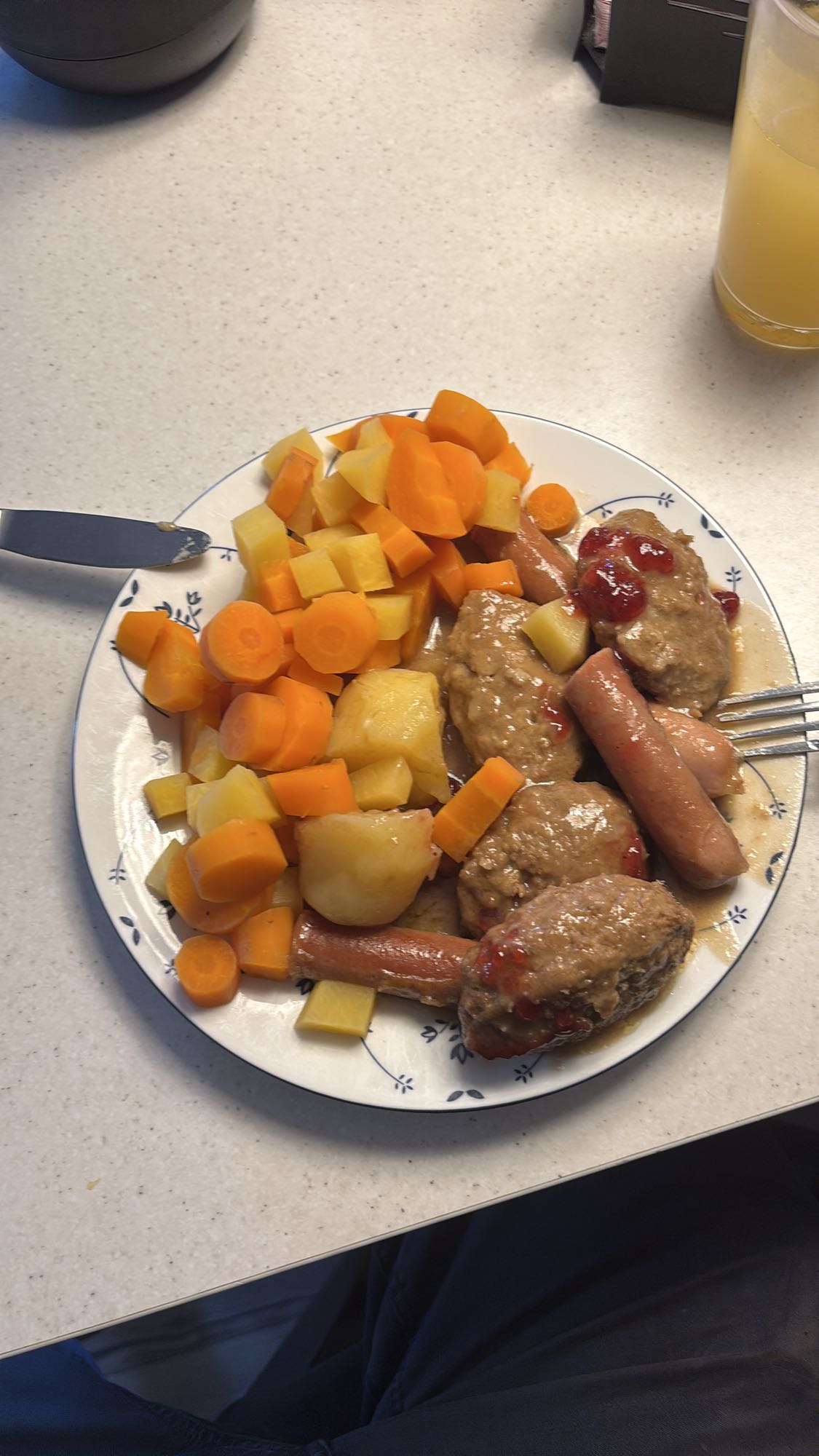 Kjøttkaker med grønnsaker