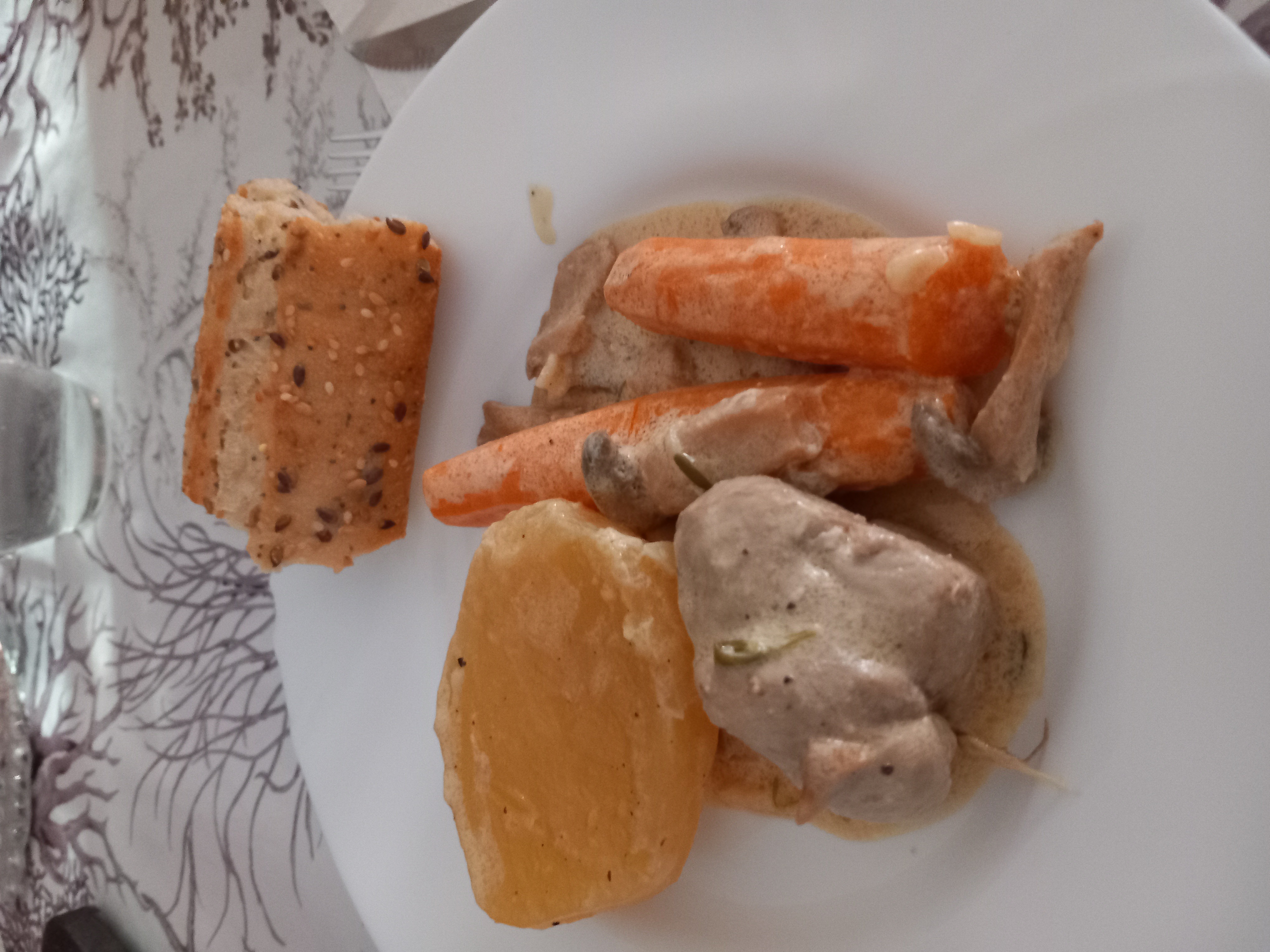 Poulet sauce crème et légumes