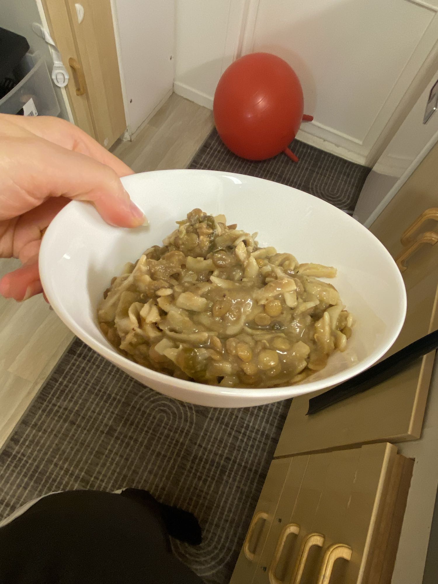 عدس مع معكرونة