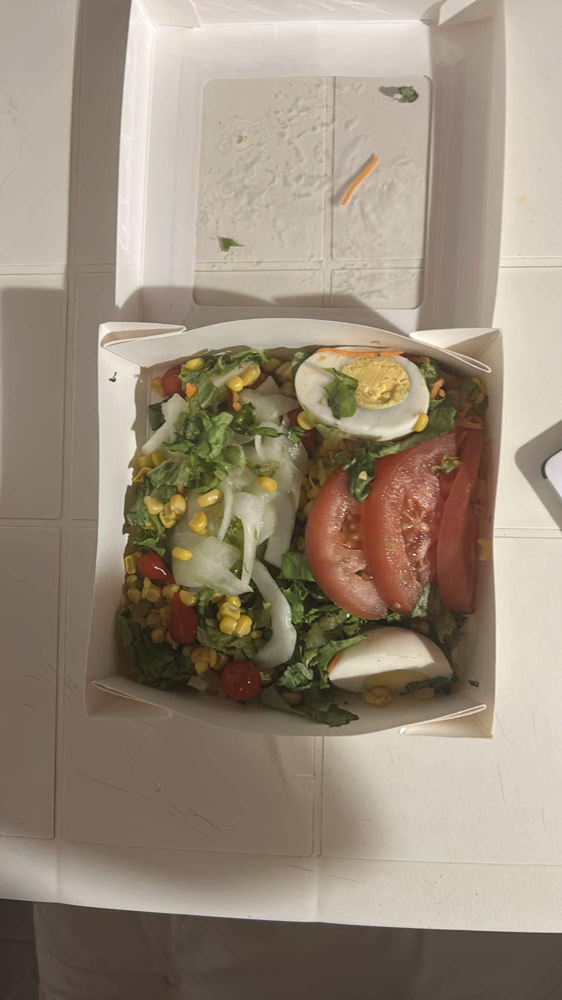 Salade œuf et légumes