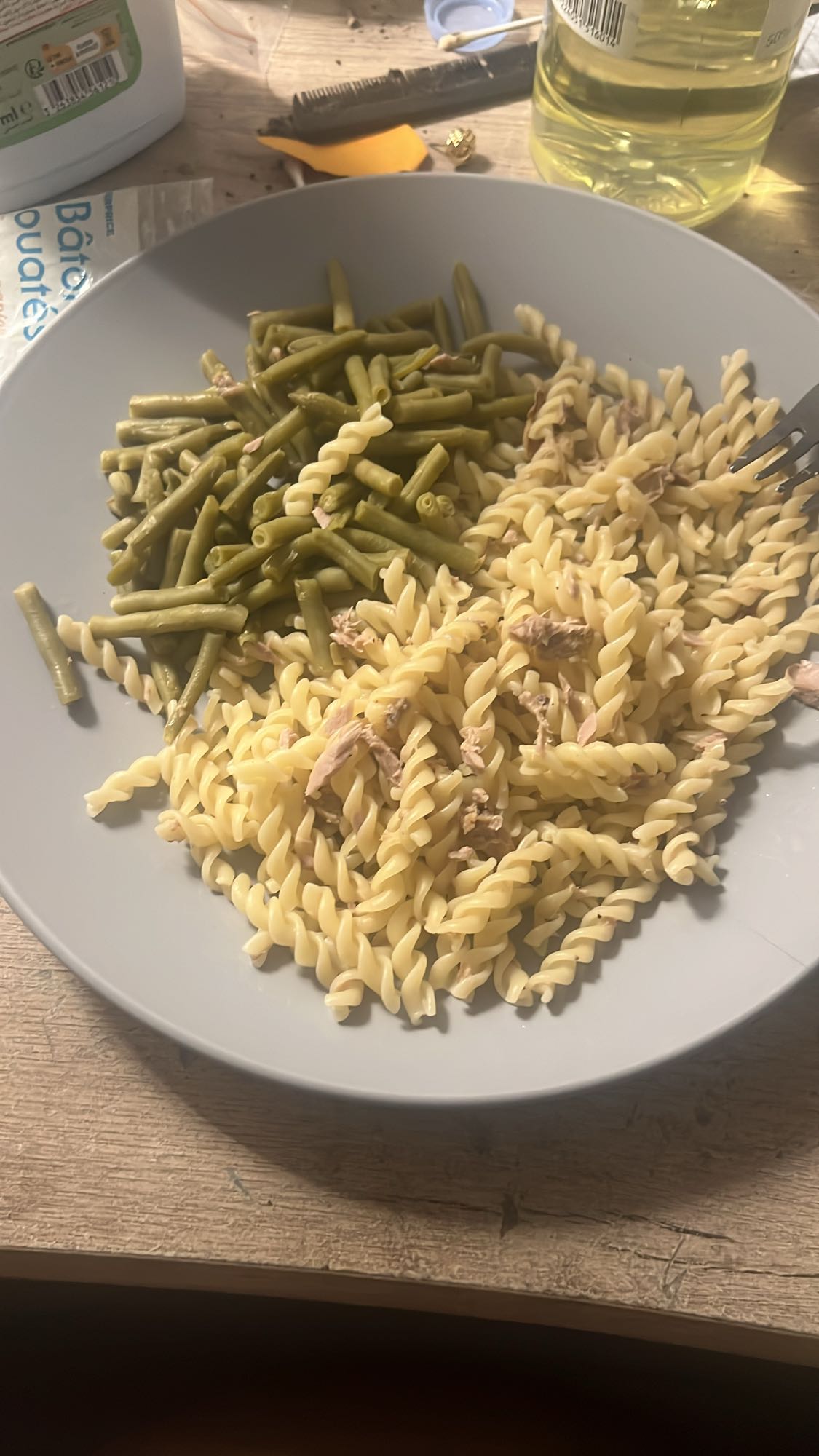 Pâtes, haricots verts, thon