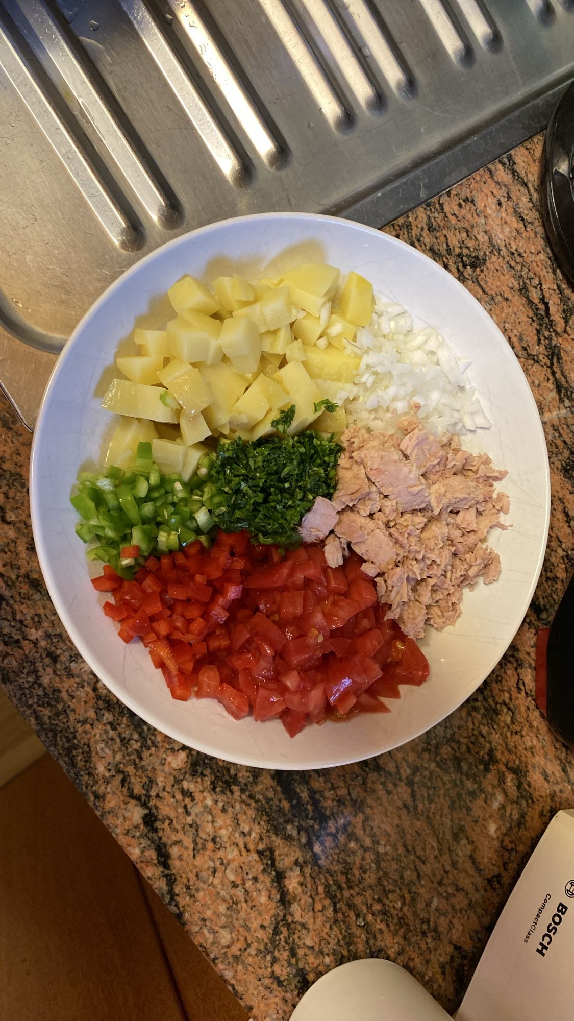 ensalada de atún y verduras