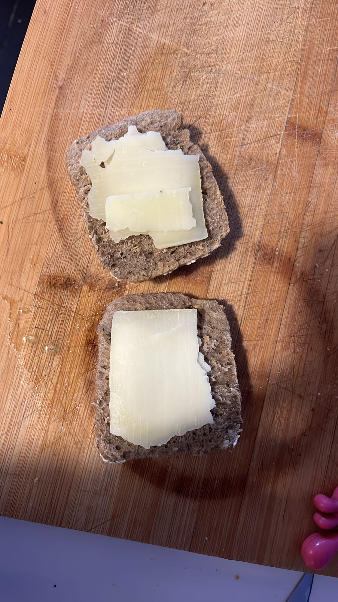 Pain complet et fromage