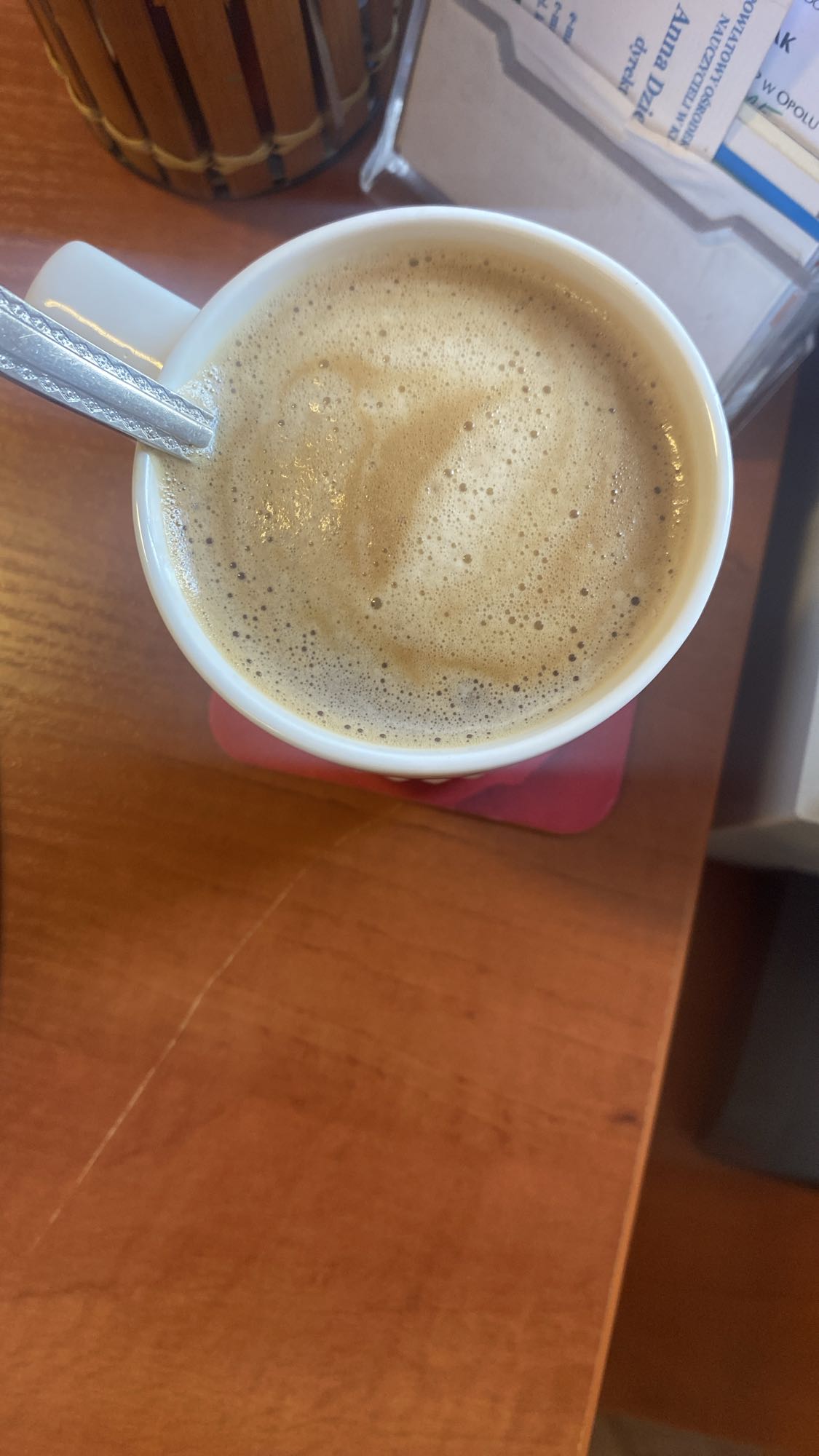 kawa czarna z pianką