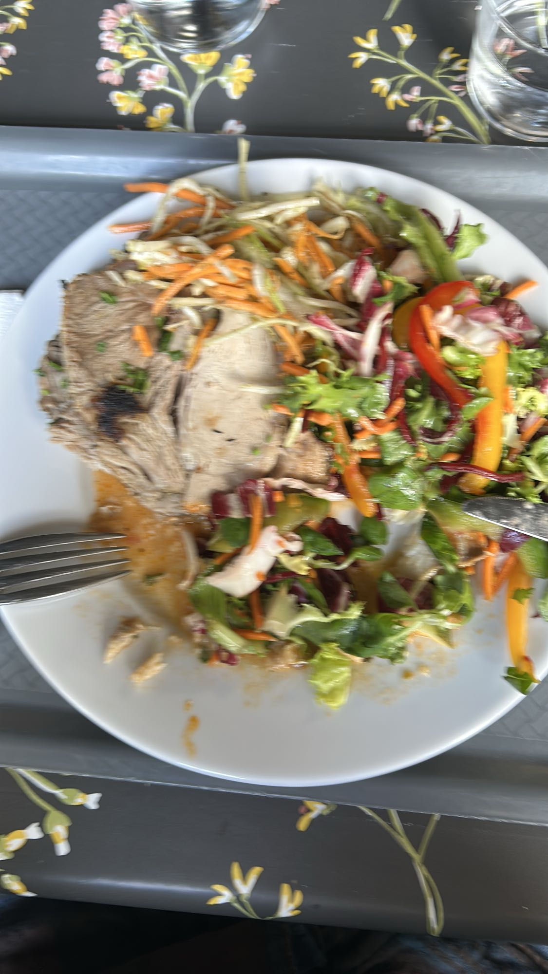 Fläskstek med sallad