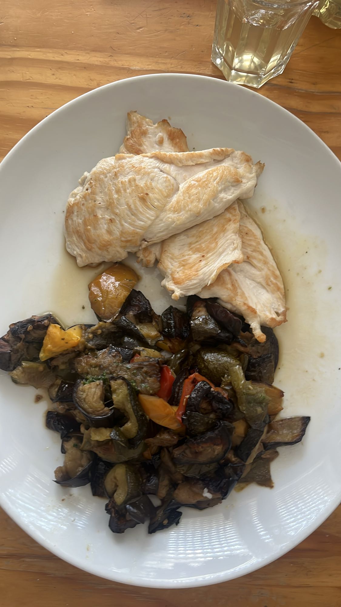 Poulet et légumes grillés