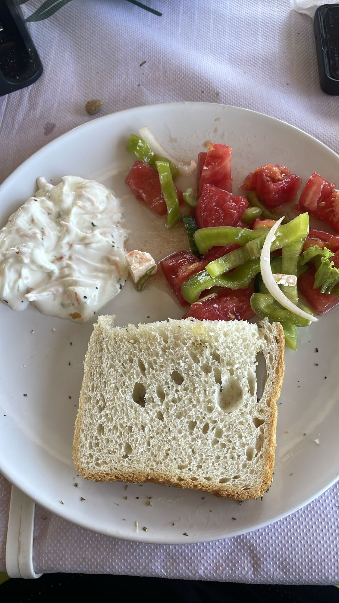 Bread, salad, yogurt dip