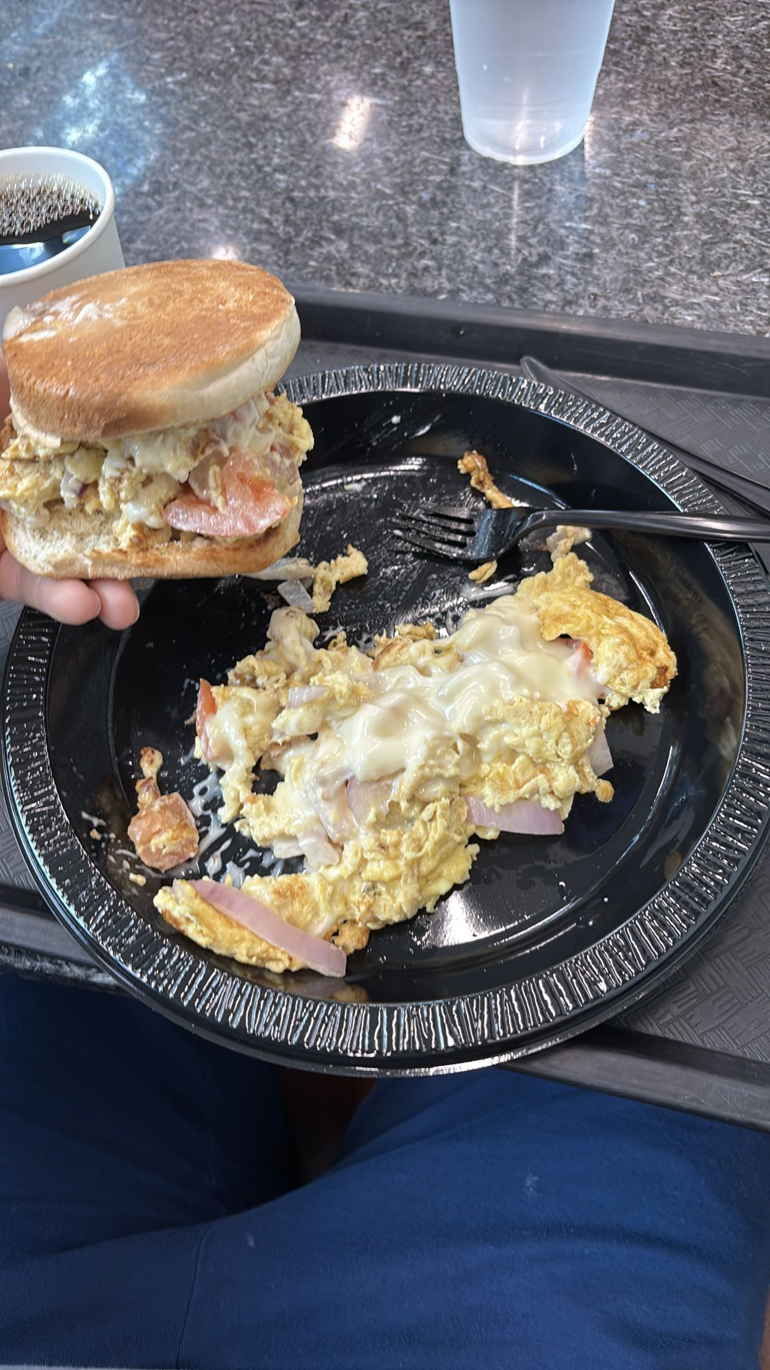 Sándwich de huevo y queso