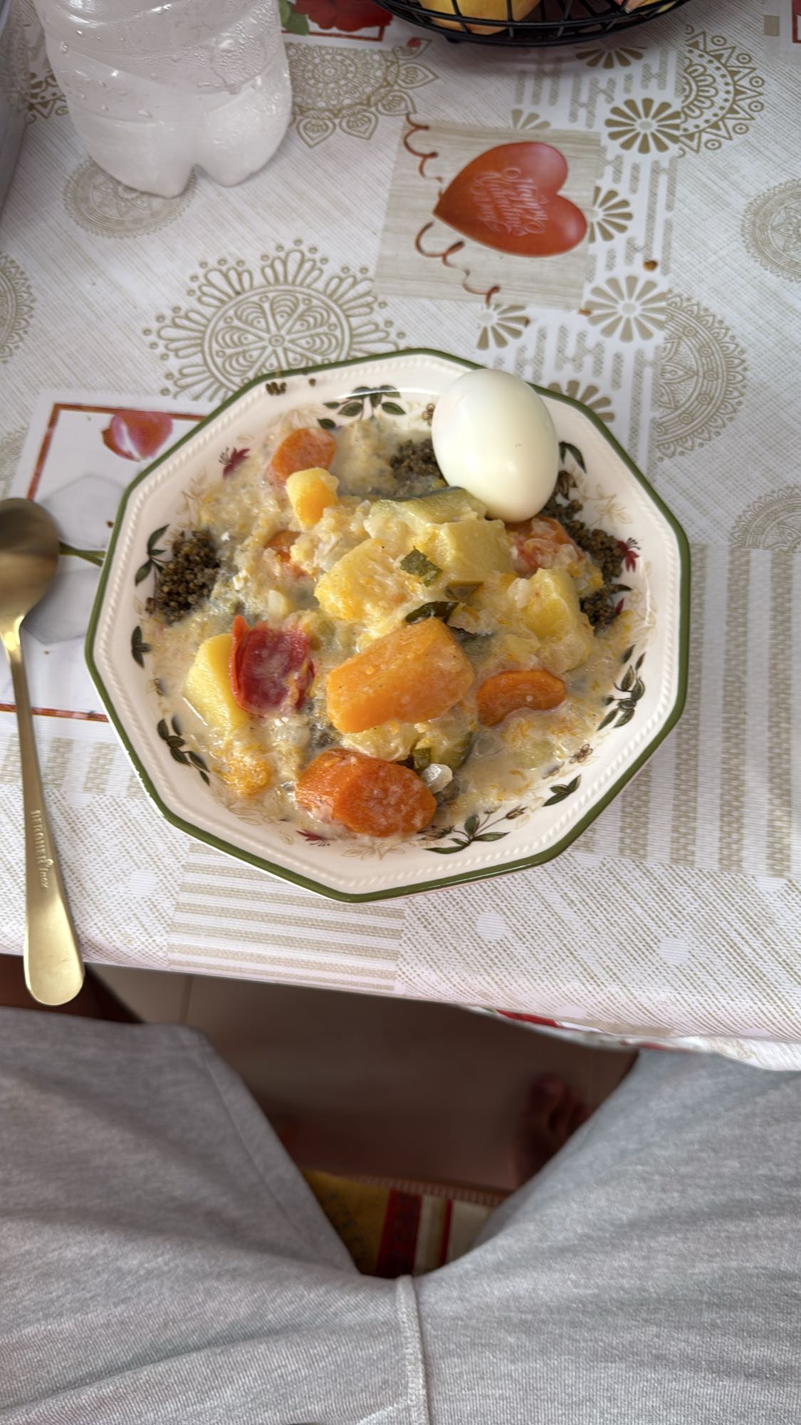 guiso de verduras con huevo