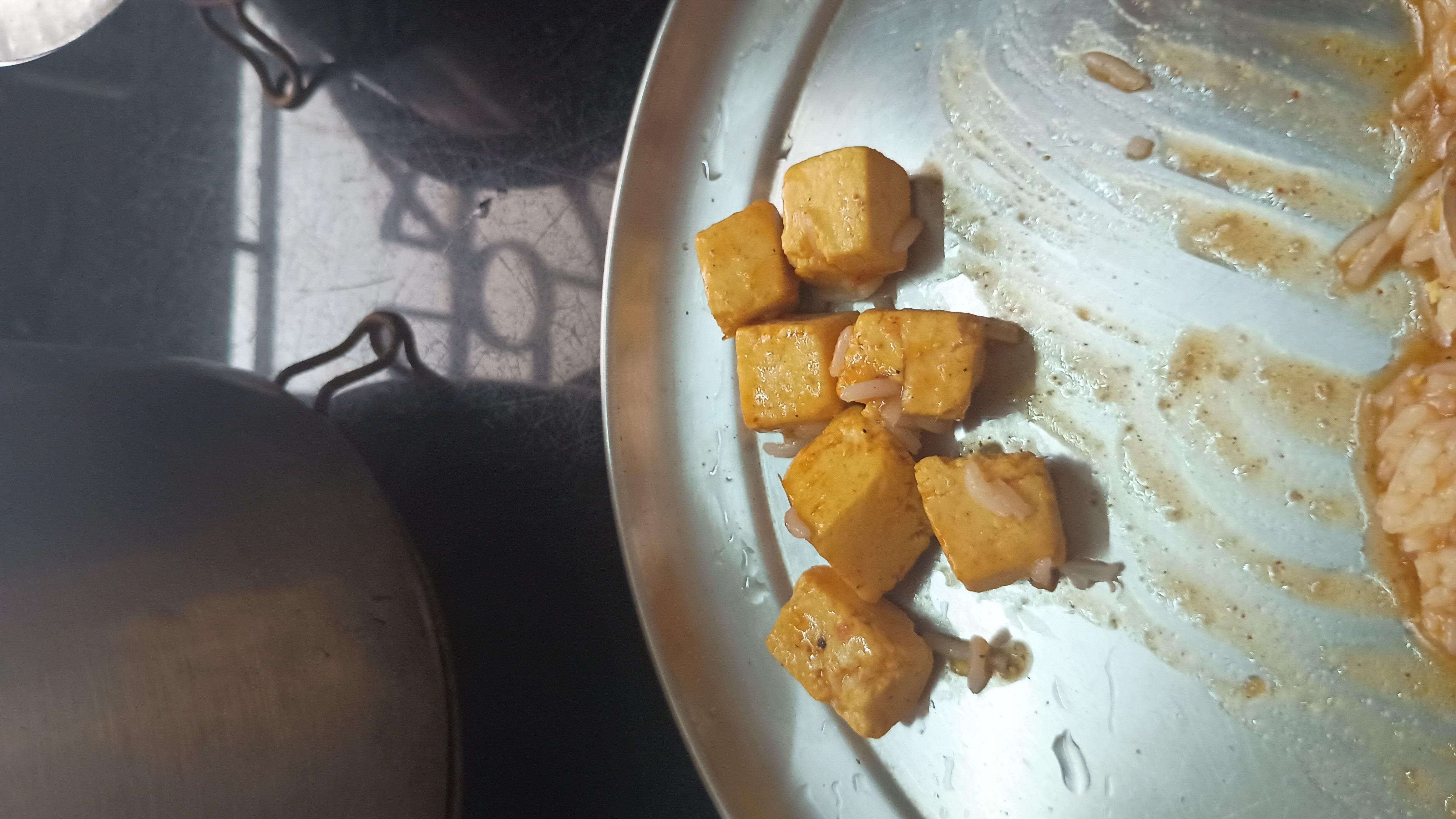 Paneer cubes with sauce