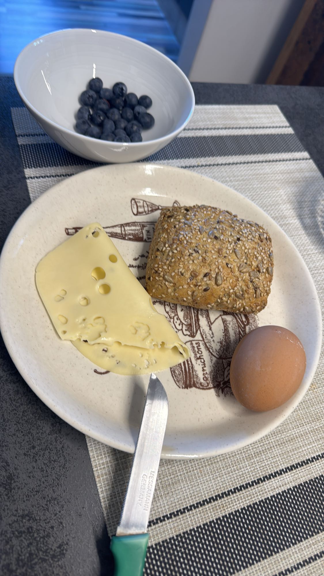 Käse-Ei-Frühstück