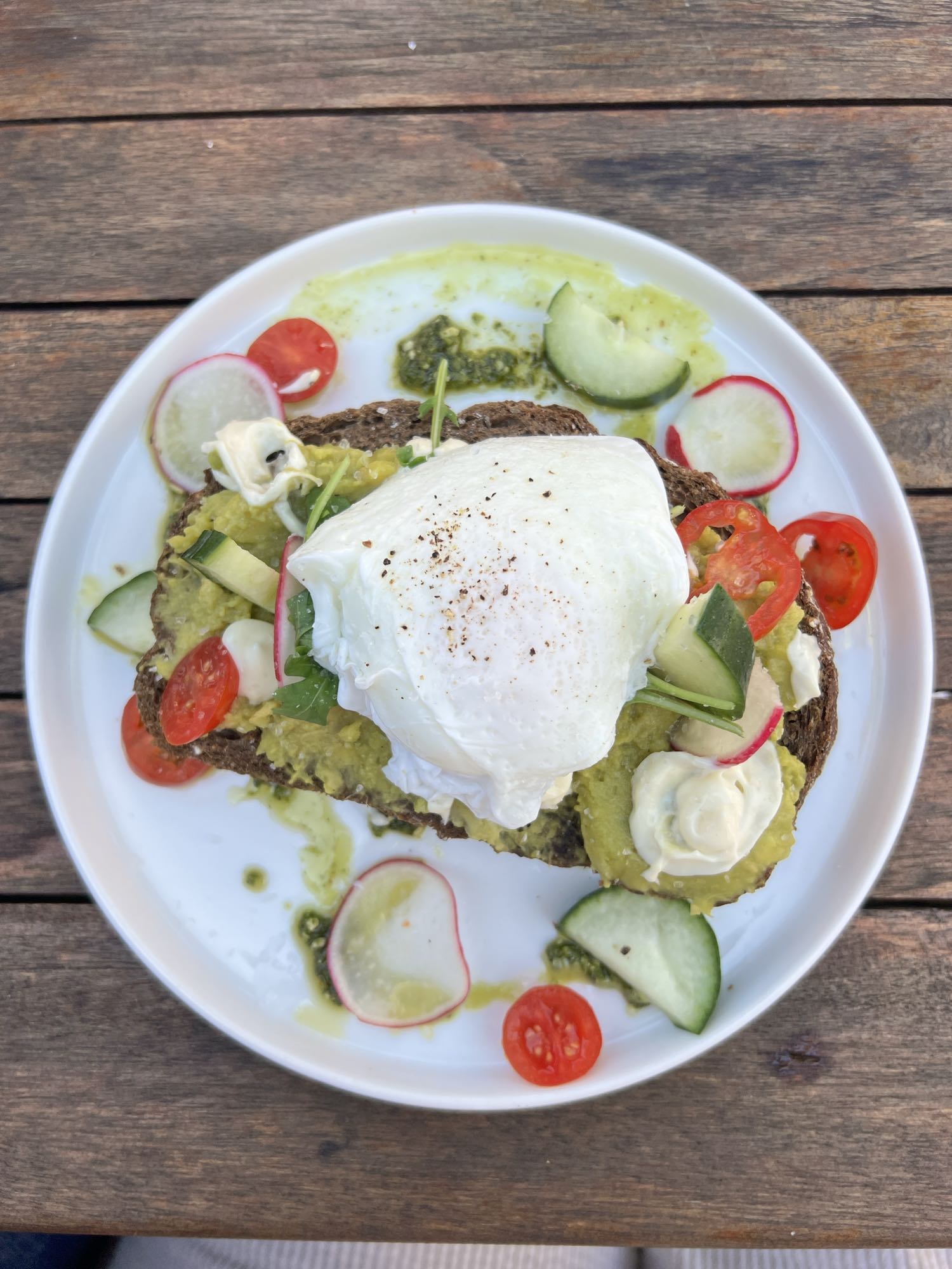 Avocado Toast mit Ei