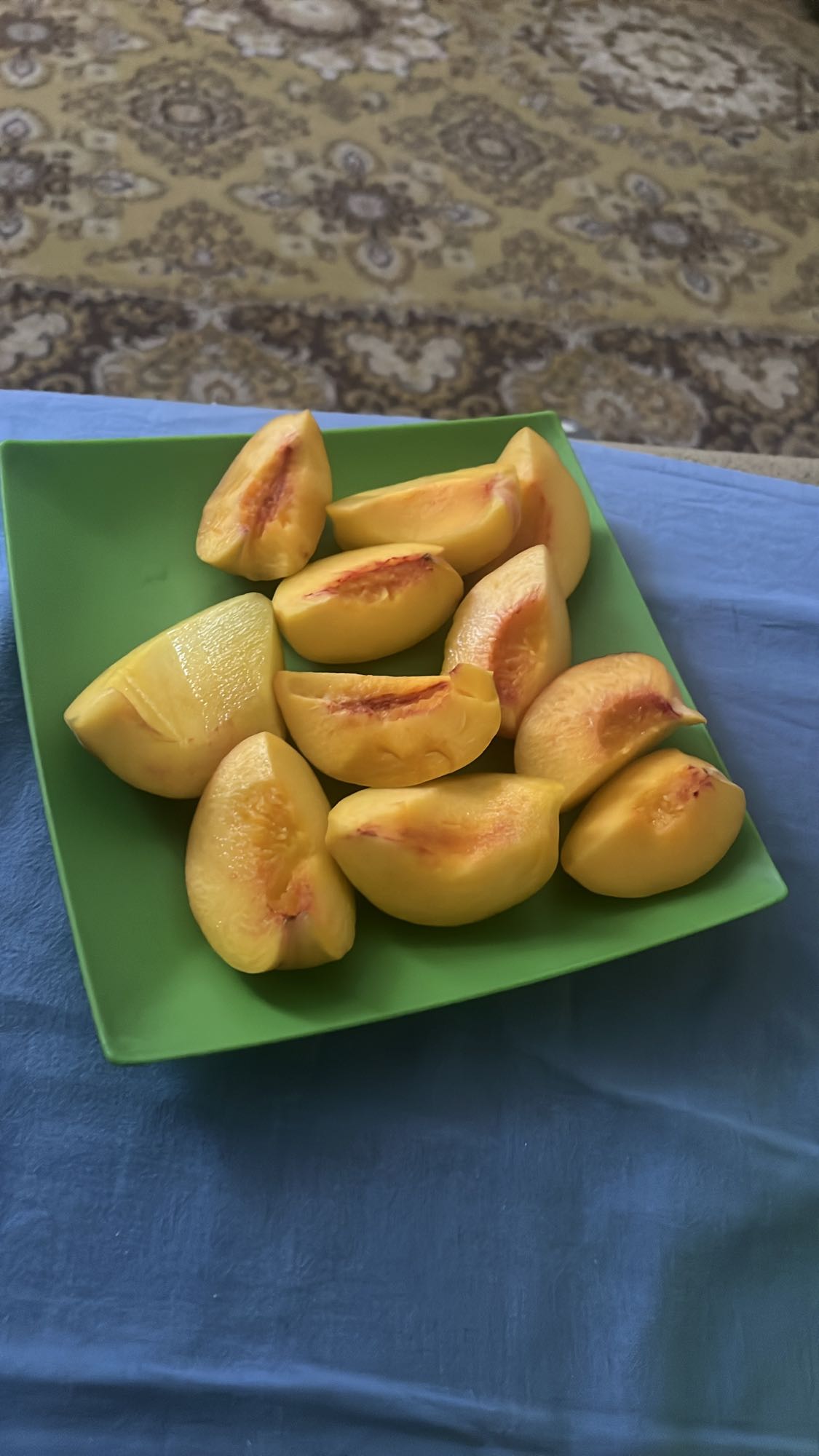 Fresh peach slices
