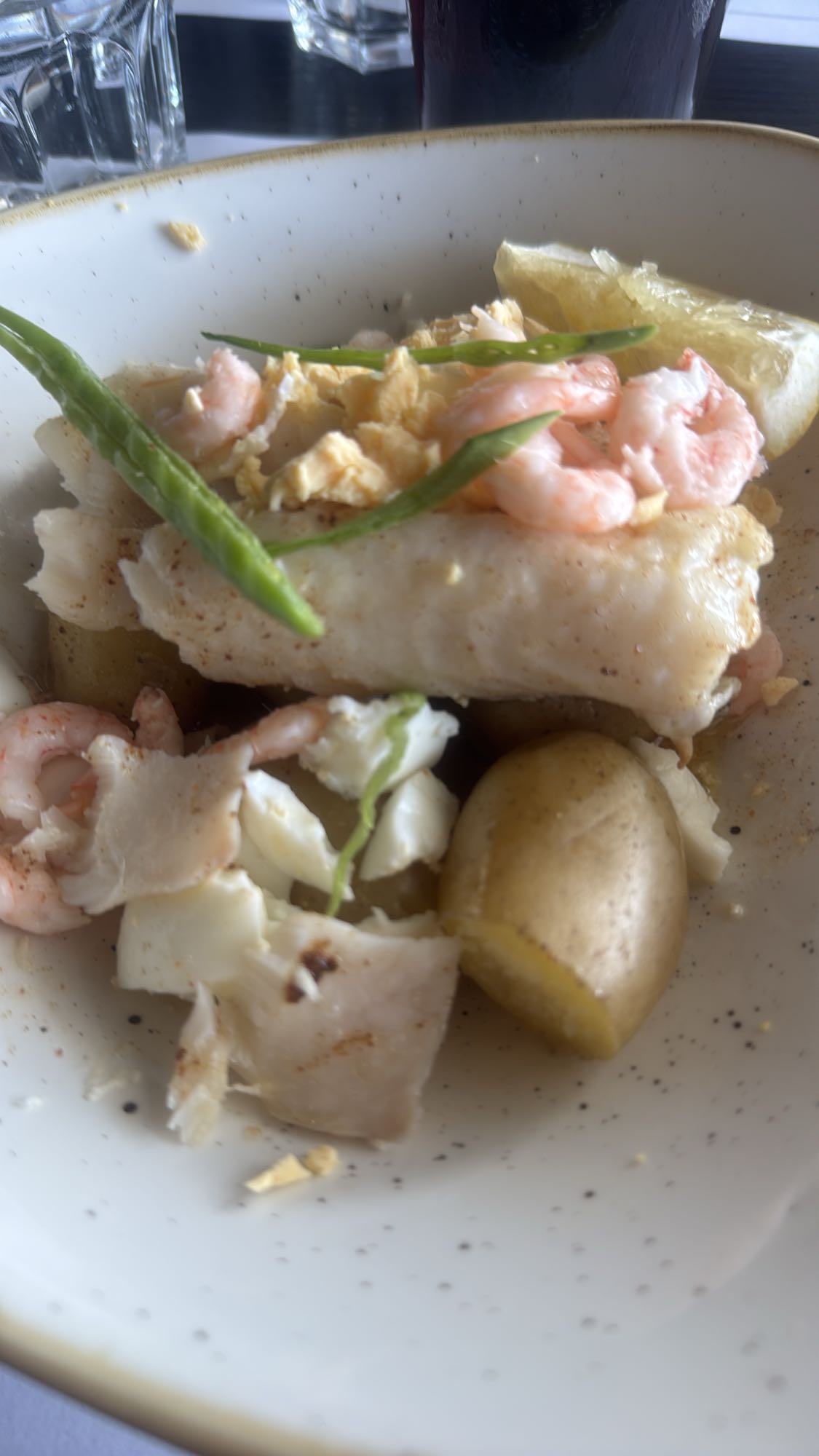 Fisk med räkor och potatis