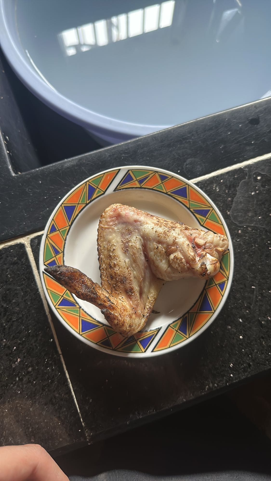 Aile de poulet grillée