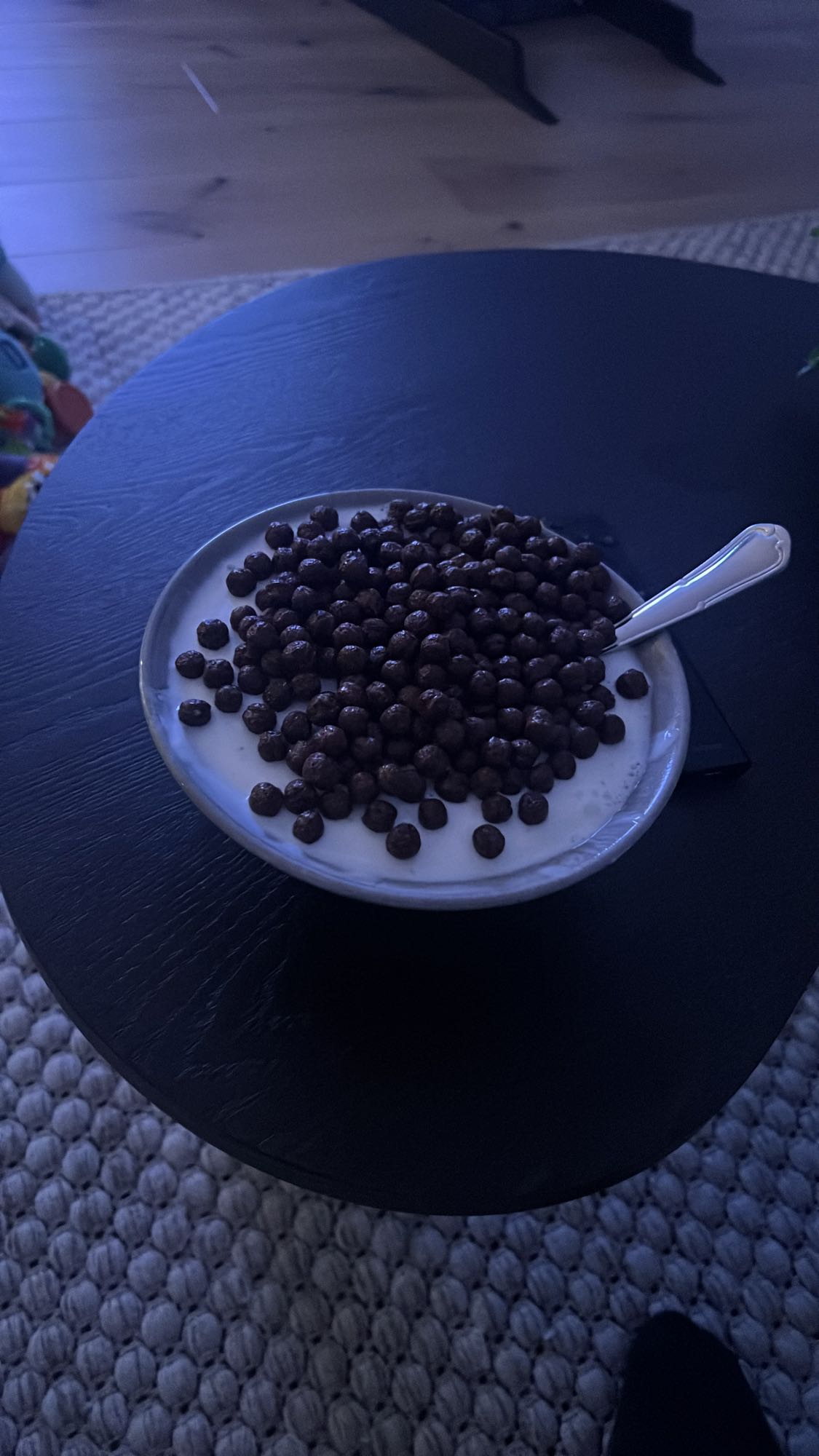 Yoghurt med chokladpuffar