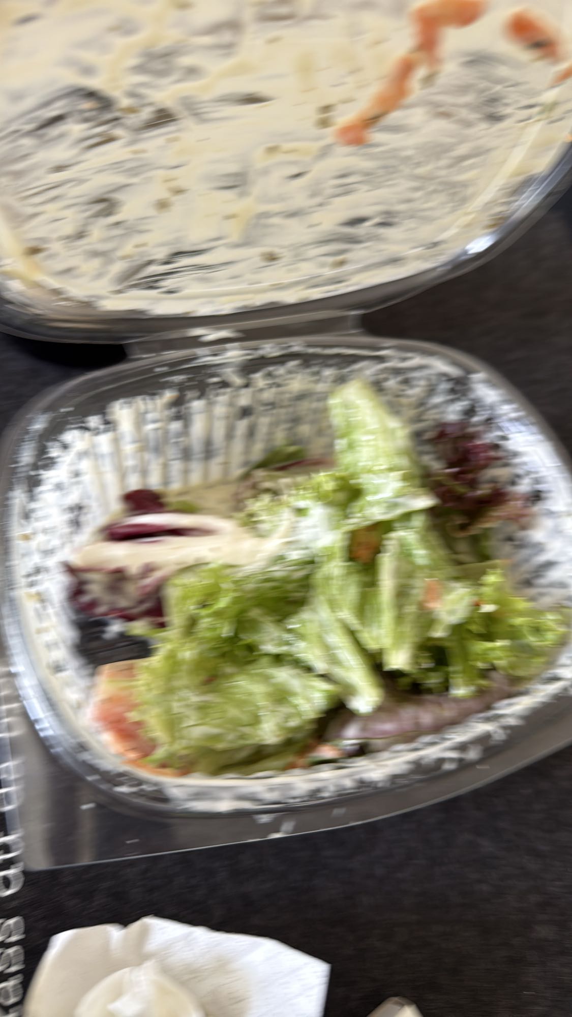 Gemischter Salat mit Dressing