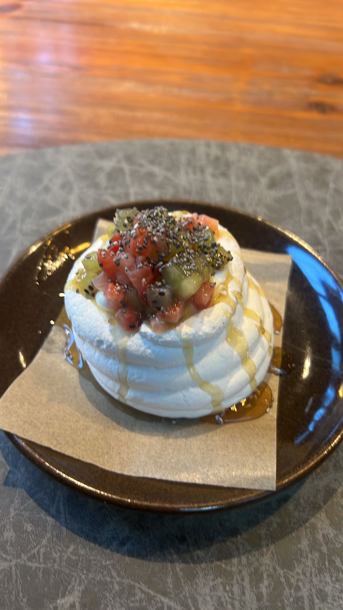 Mini Pavlova with Fruit