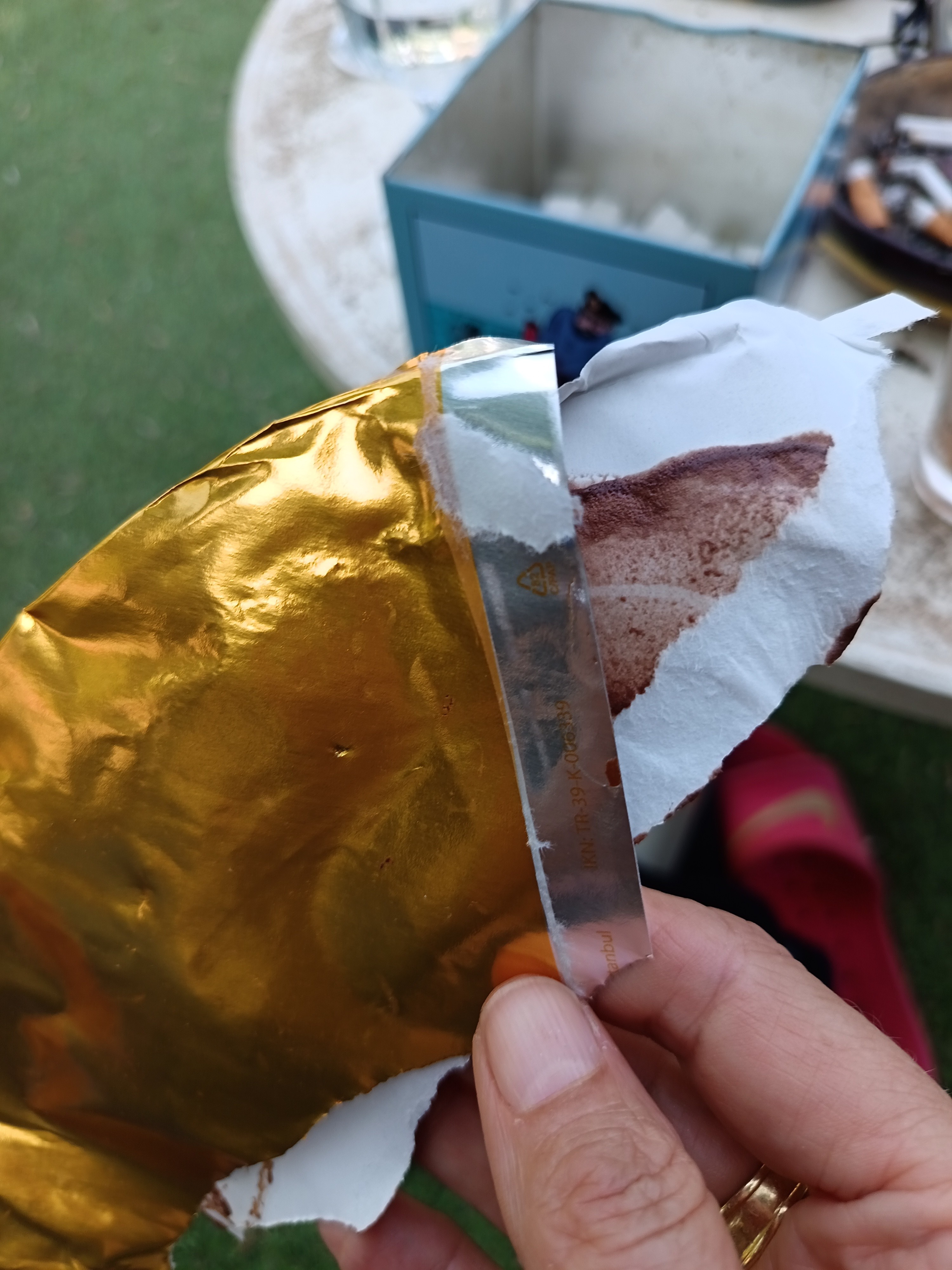 Chocolat noir emballé