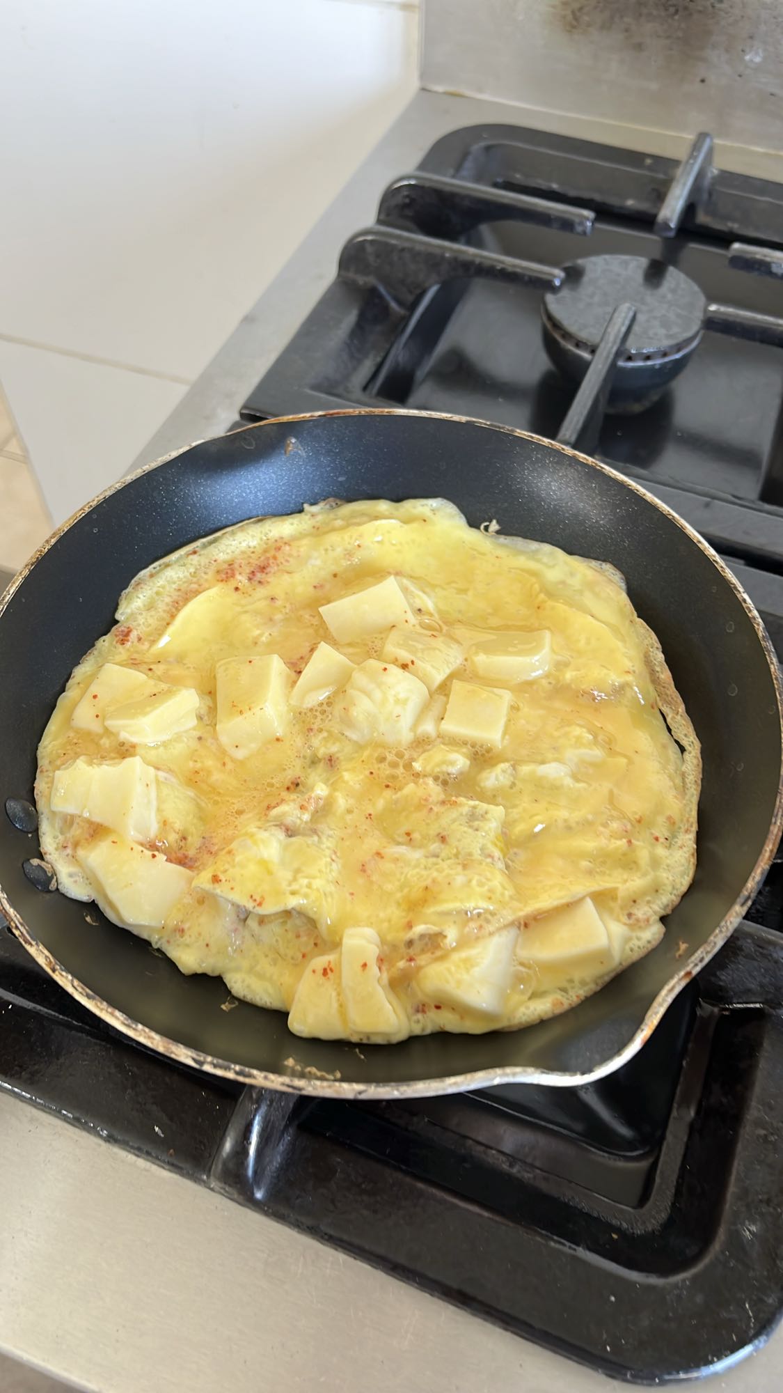 tortilla de huevo y queso
