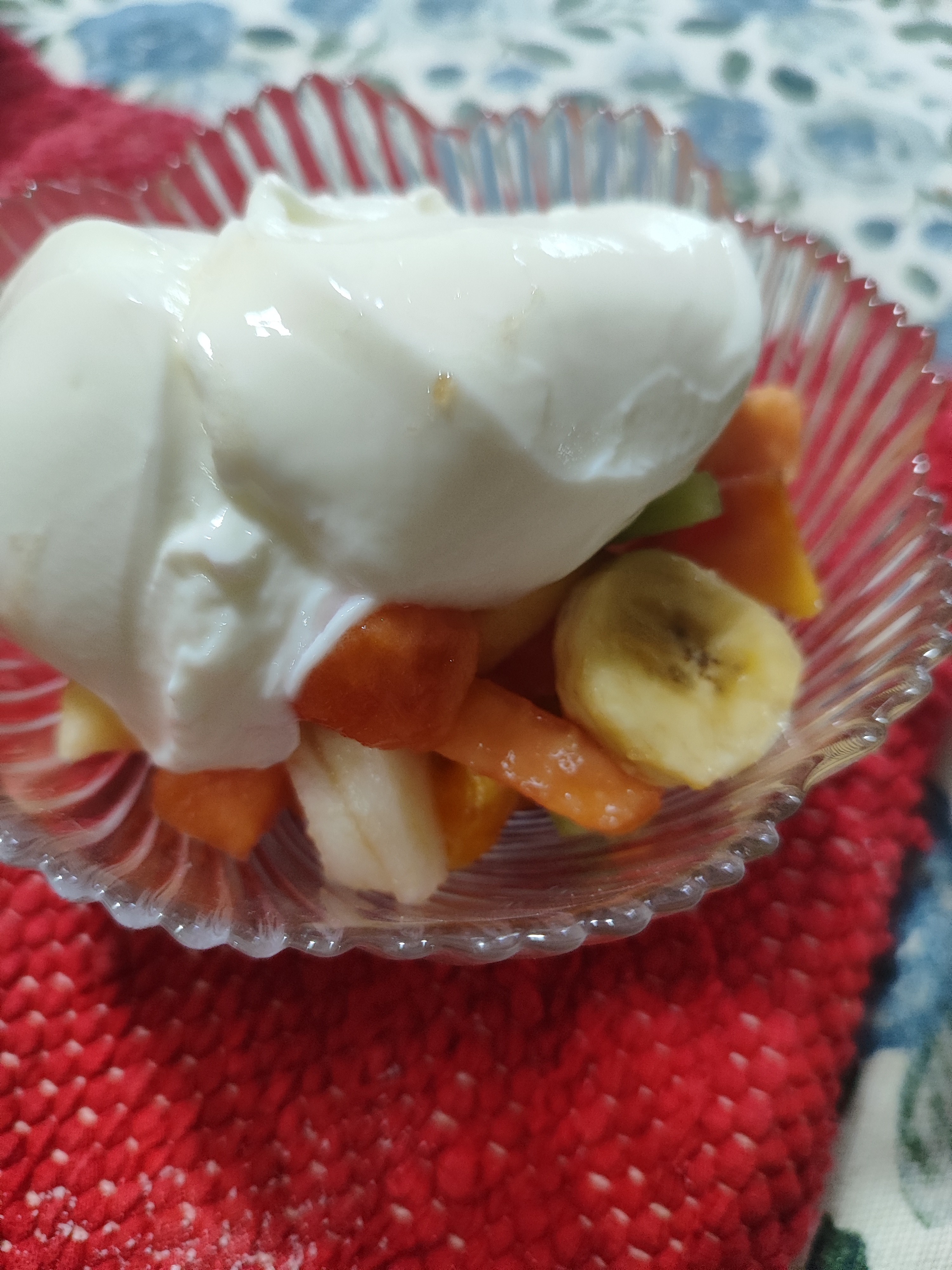 ensalada de frutas con yogur